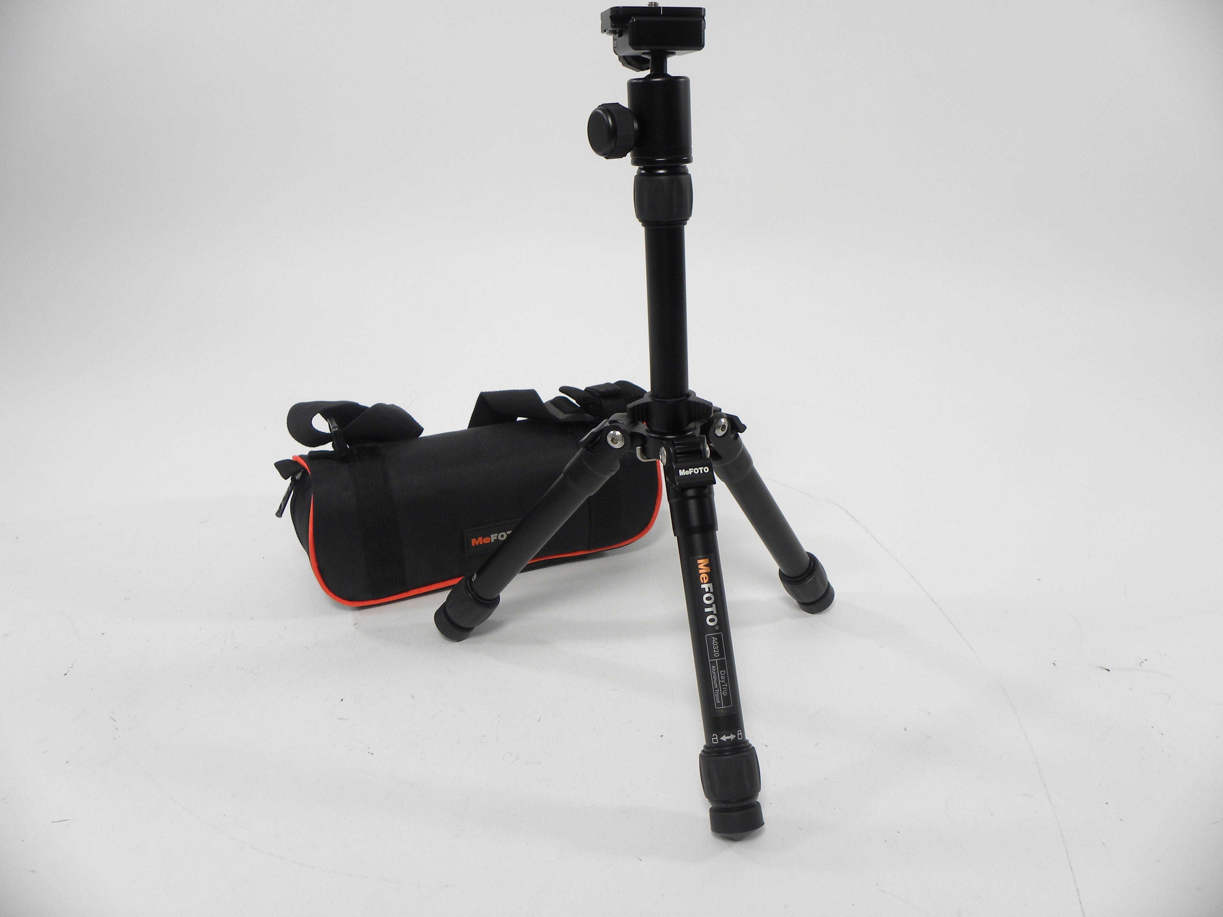 MeFoto A0320 Day Trip Aluminum Tripod