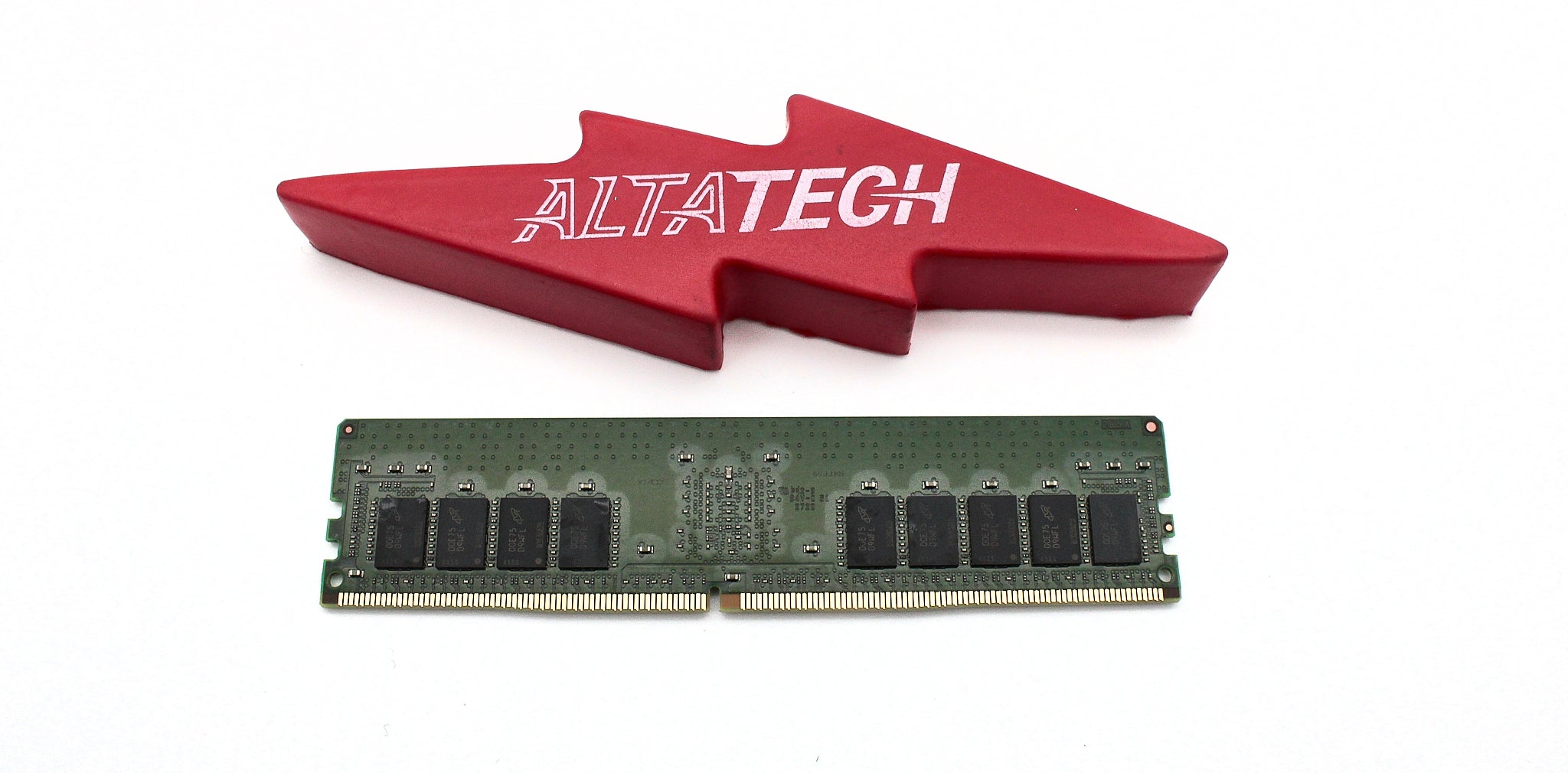 Micron MTA18ASF2G72PDZ-3G2E 16GB PC4-25600AA DDR4-3200 2RX8 ECC