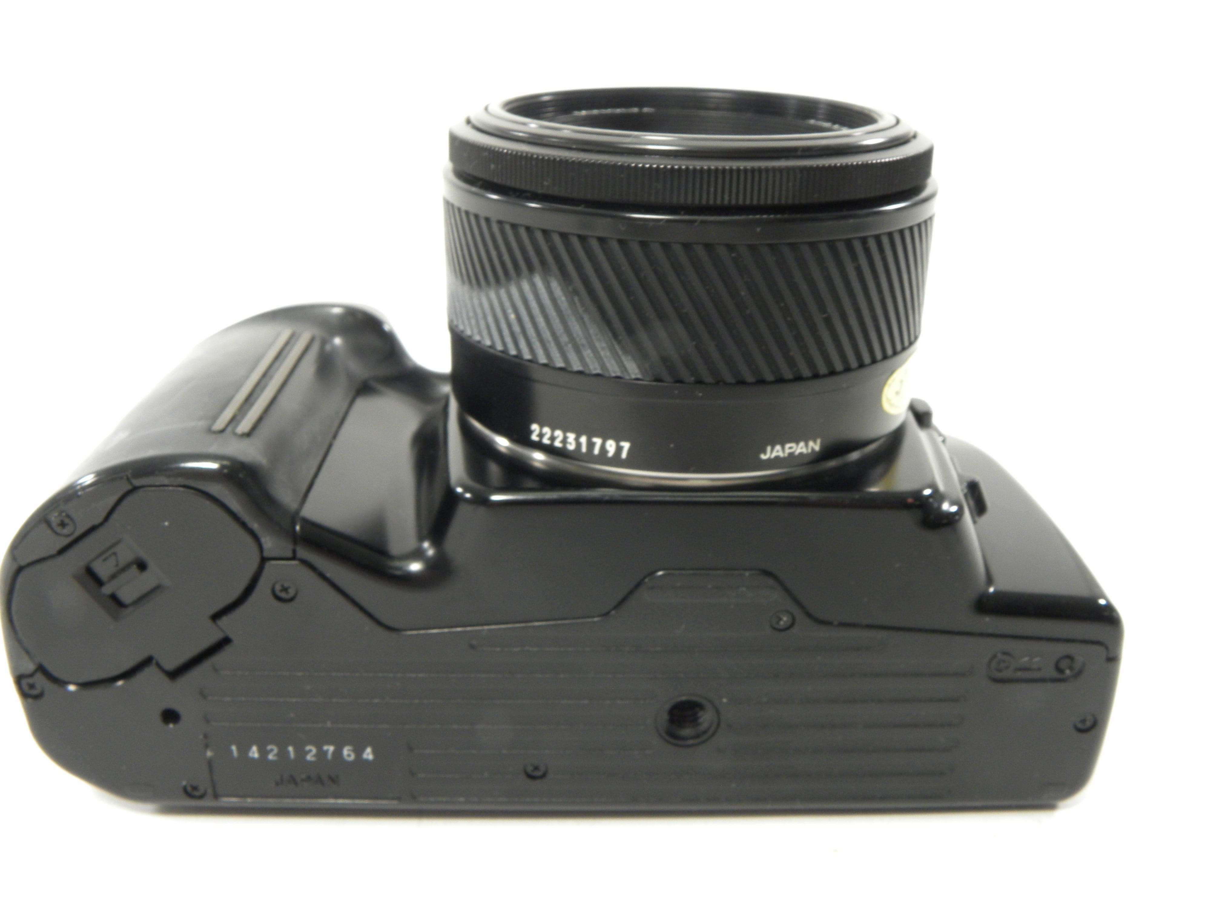 Minolta Maxxum 3xi 35mm SLR w/Maxxum 50mm f1.7