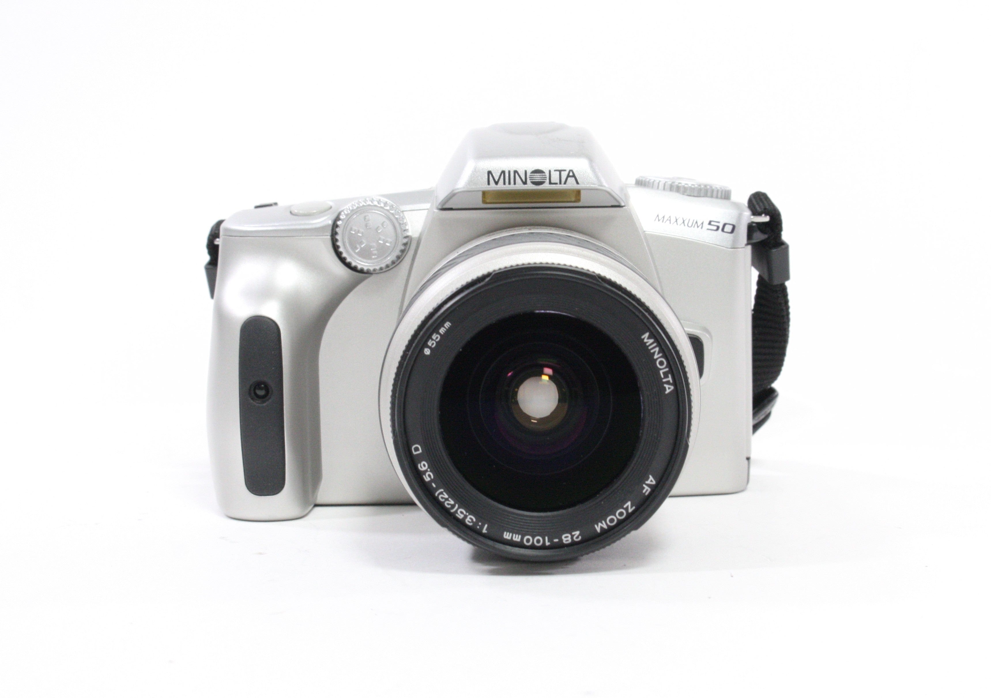 Minolta Maxxum 50 35mm Camera with 28-100mm f/3.5-5.6 Lens
