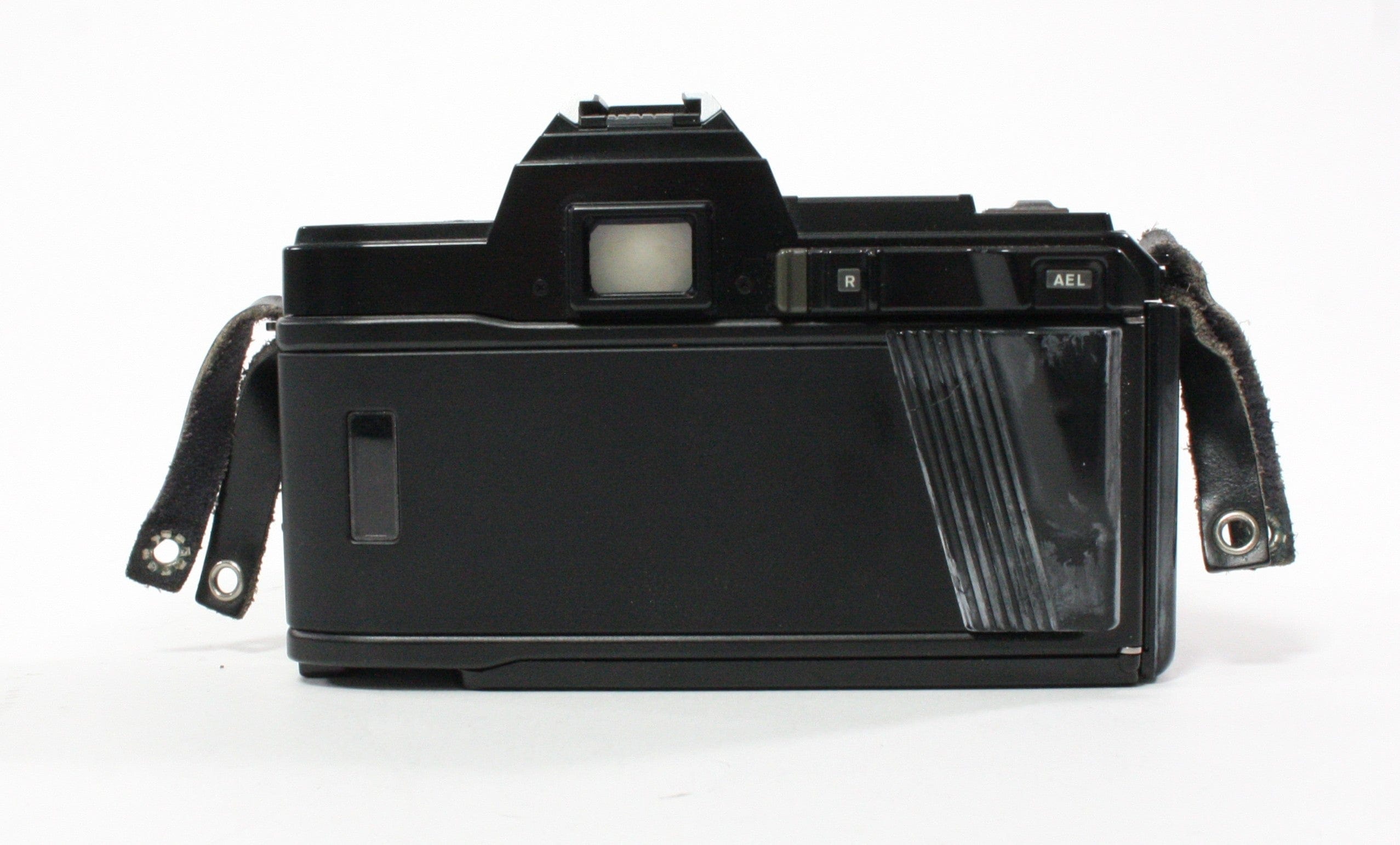 Minolta Maxxum 7000 35mm Camera with 28-85mm f/3.5-4.5 Lens