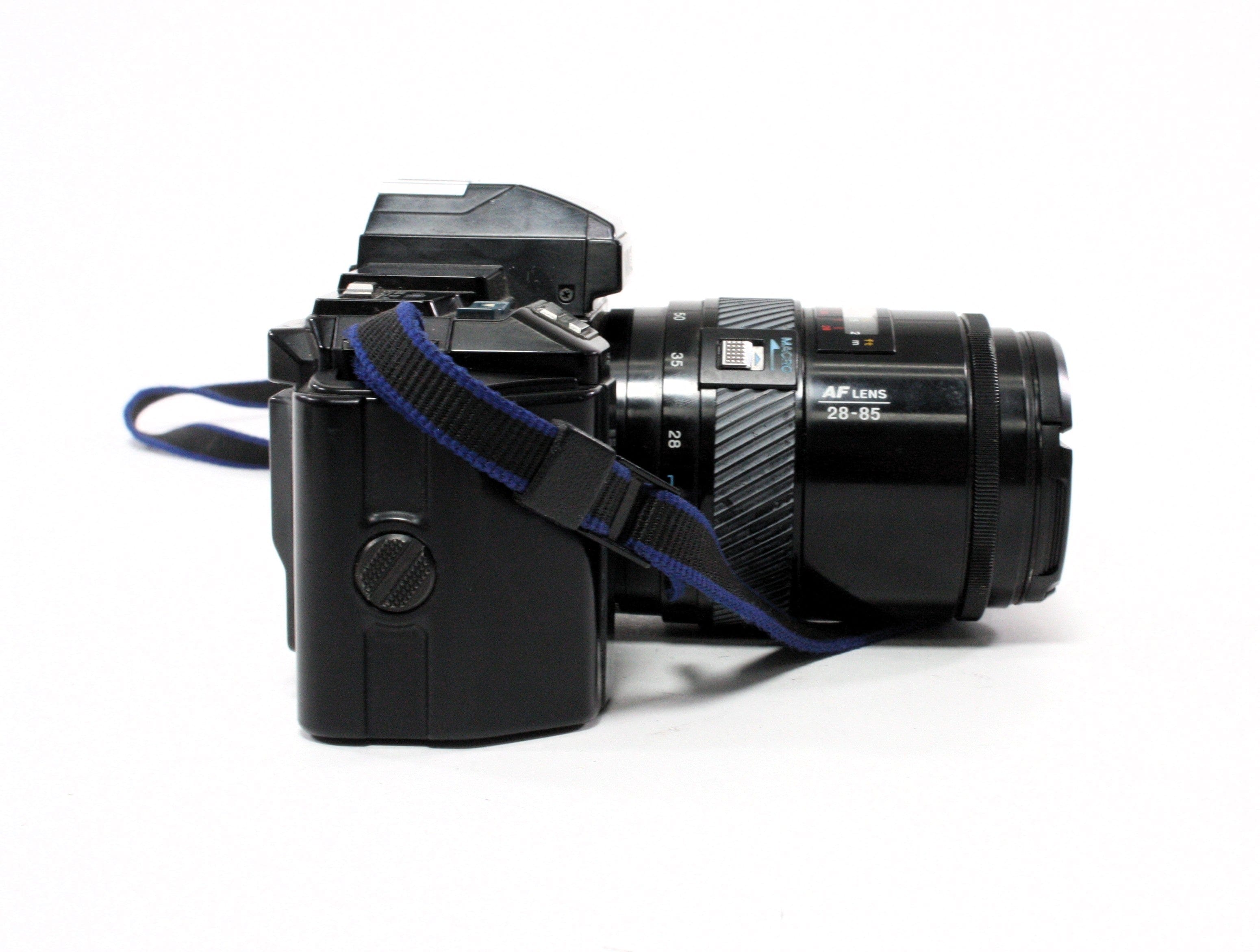 Minolta Maxxum 7000 with 28-85mm