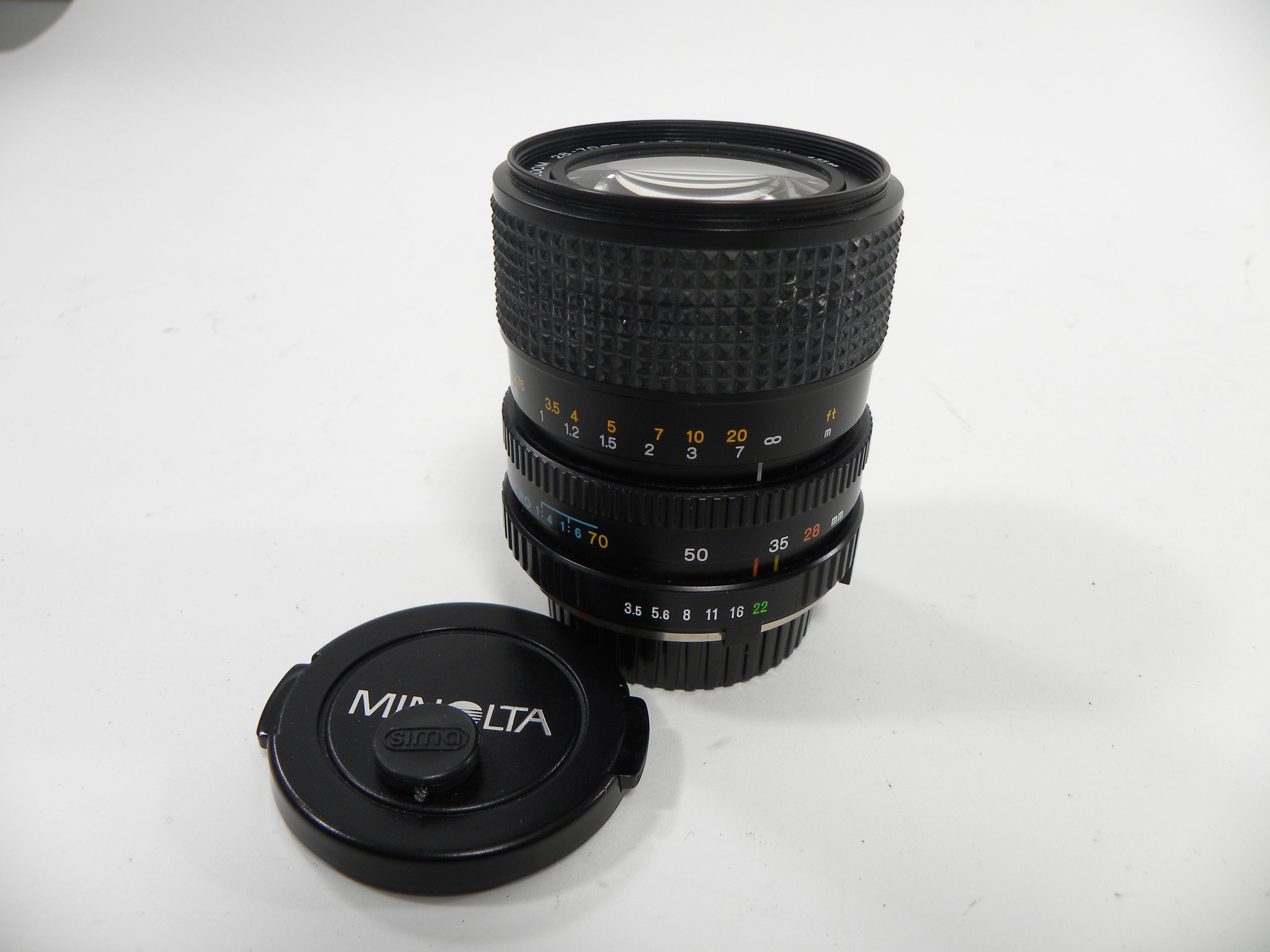 Minolta MD 28-70mm f3.5-4.8 Zoom lens