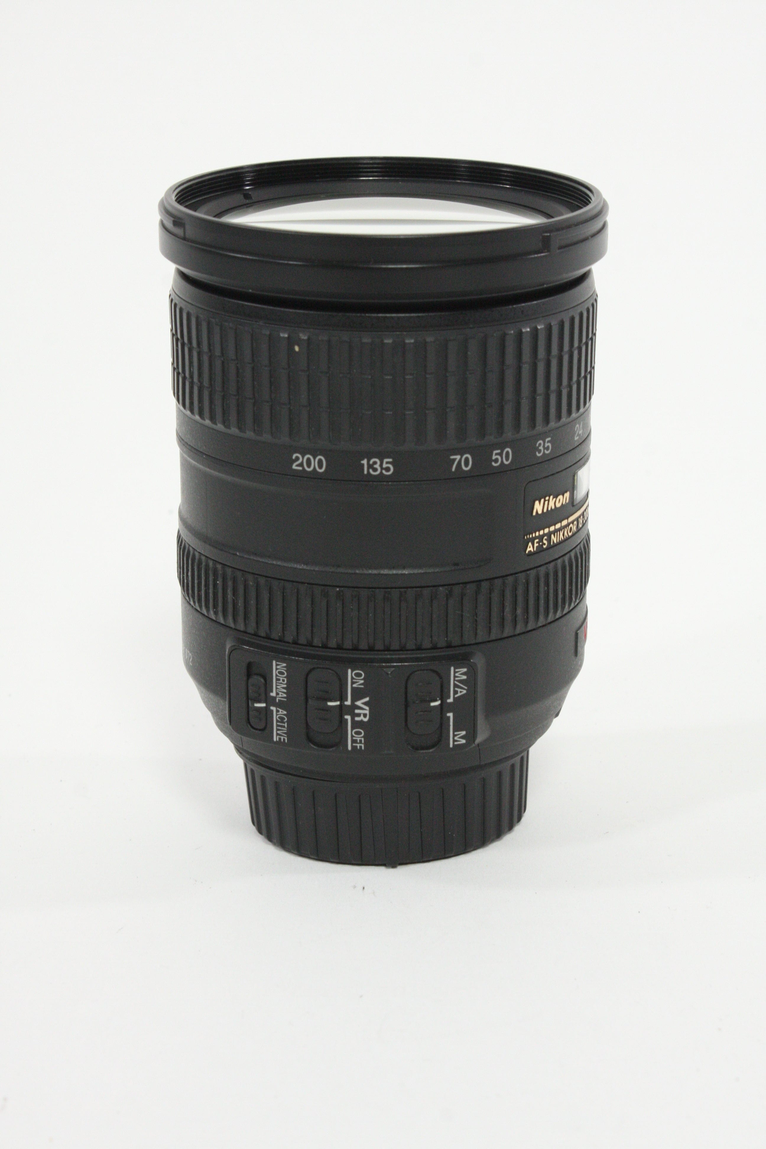 Nikon 18-200mm f/3.5-5.6 G VR AF-S DX