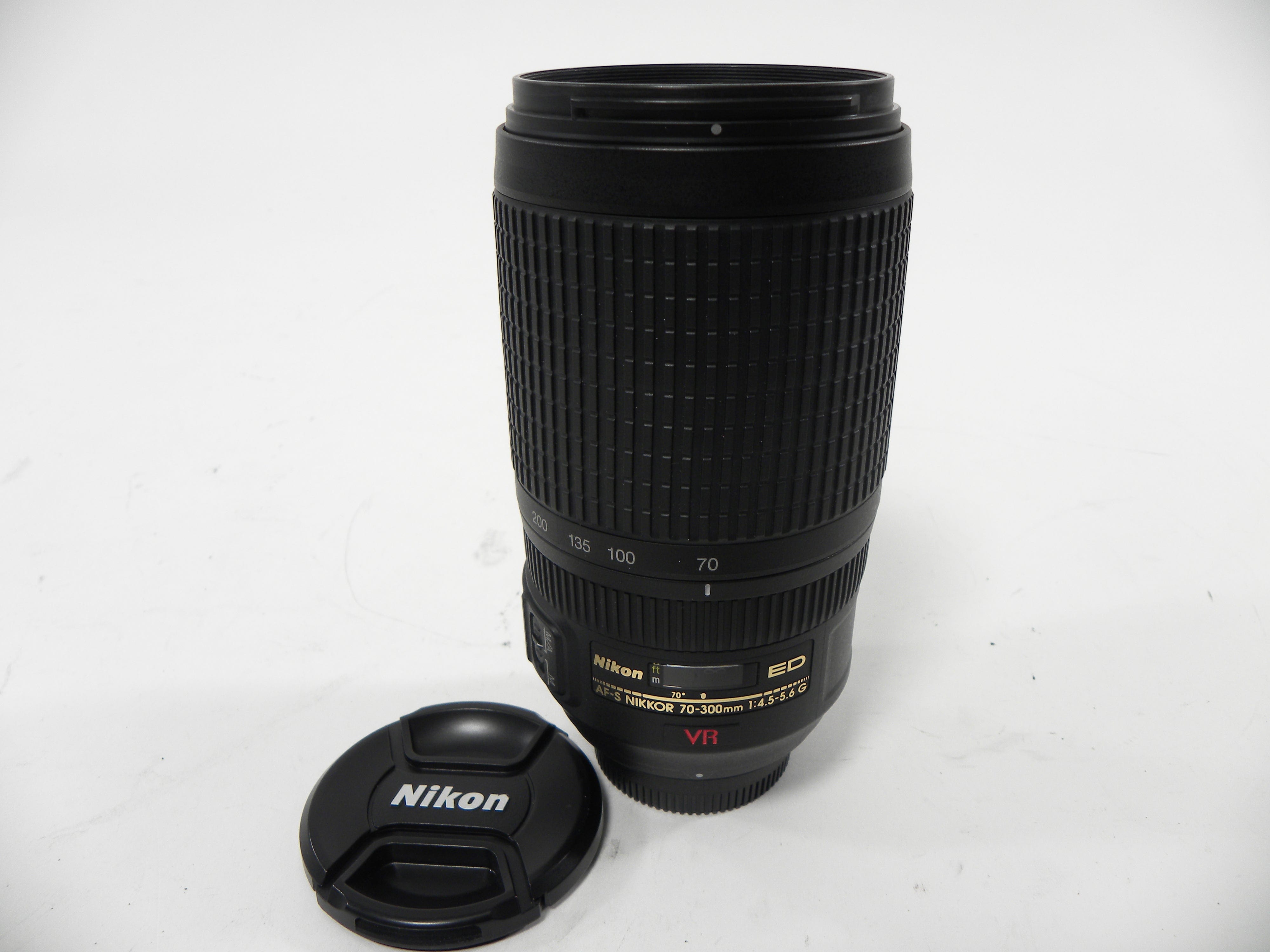 Nikon AF-S Nikkor ED VR IF 70-300 f4.5-5.6G
