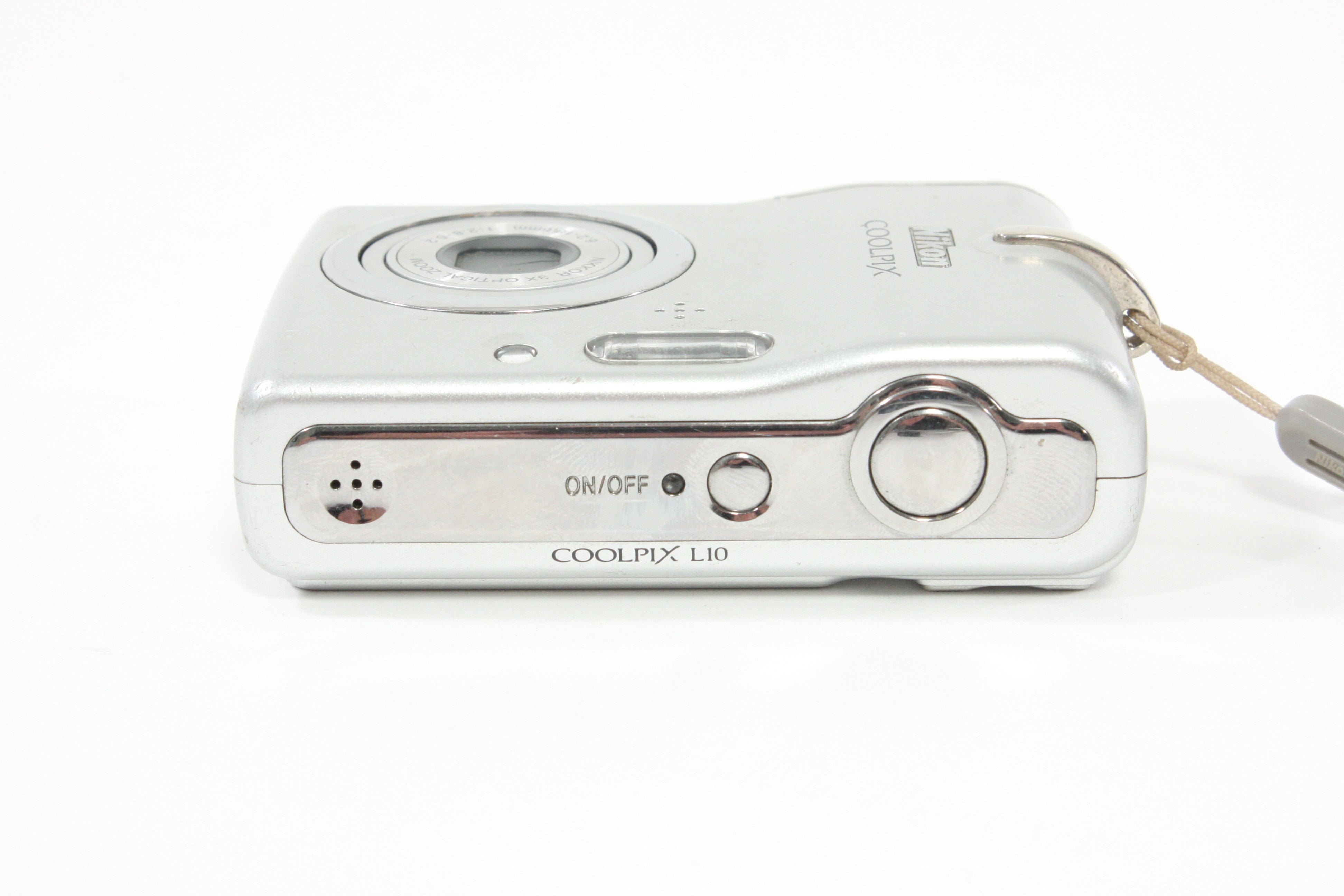Nikon Coolpix L10 Digital Camera 5MP