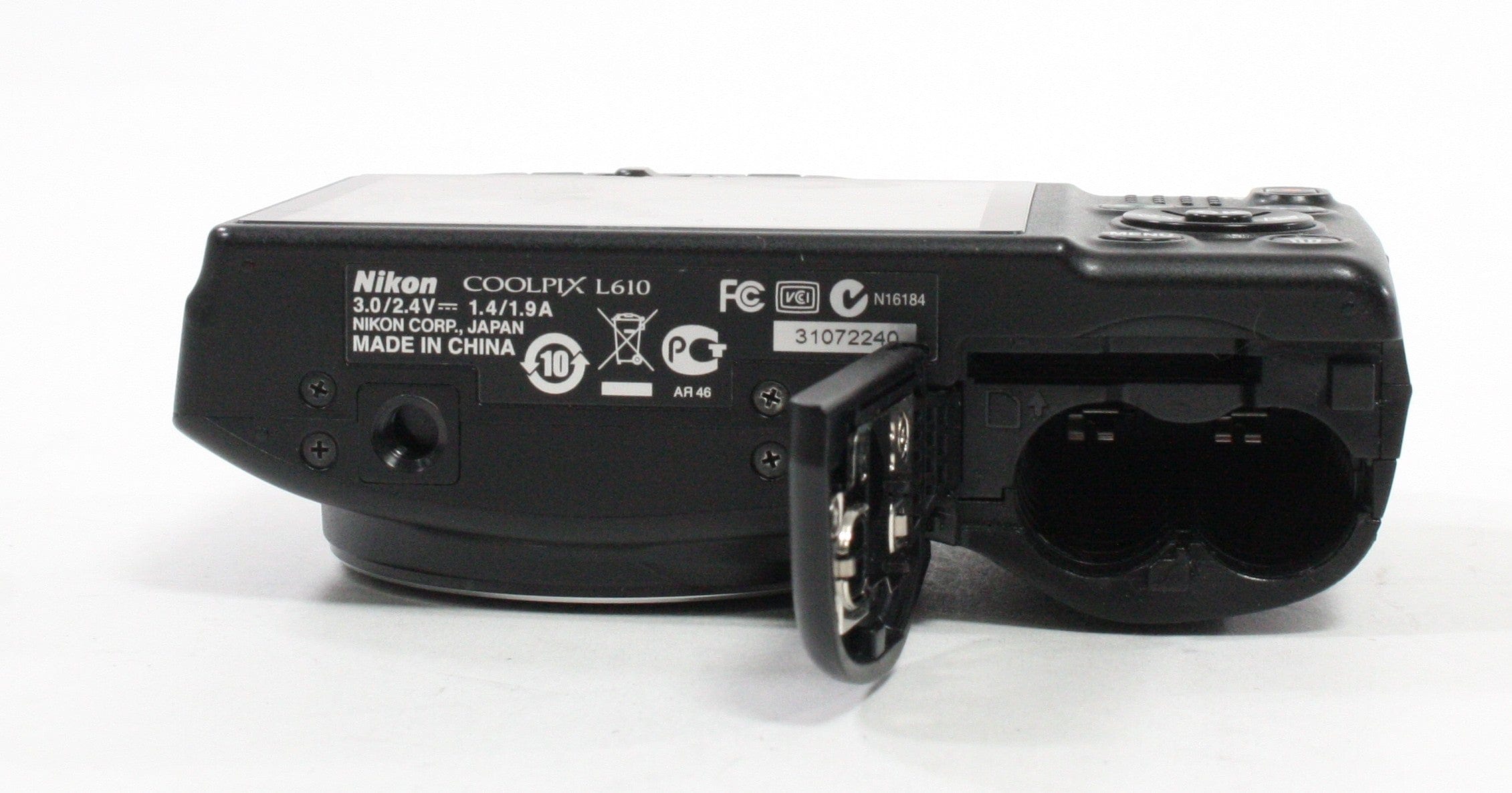 Nikon CoolPix L610 Point-and-Shoot Digital Camera 14x Zoom 16mp