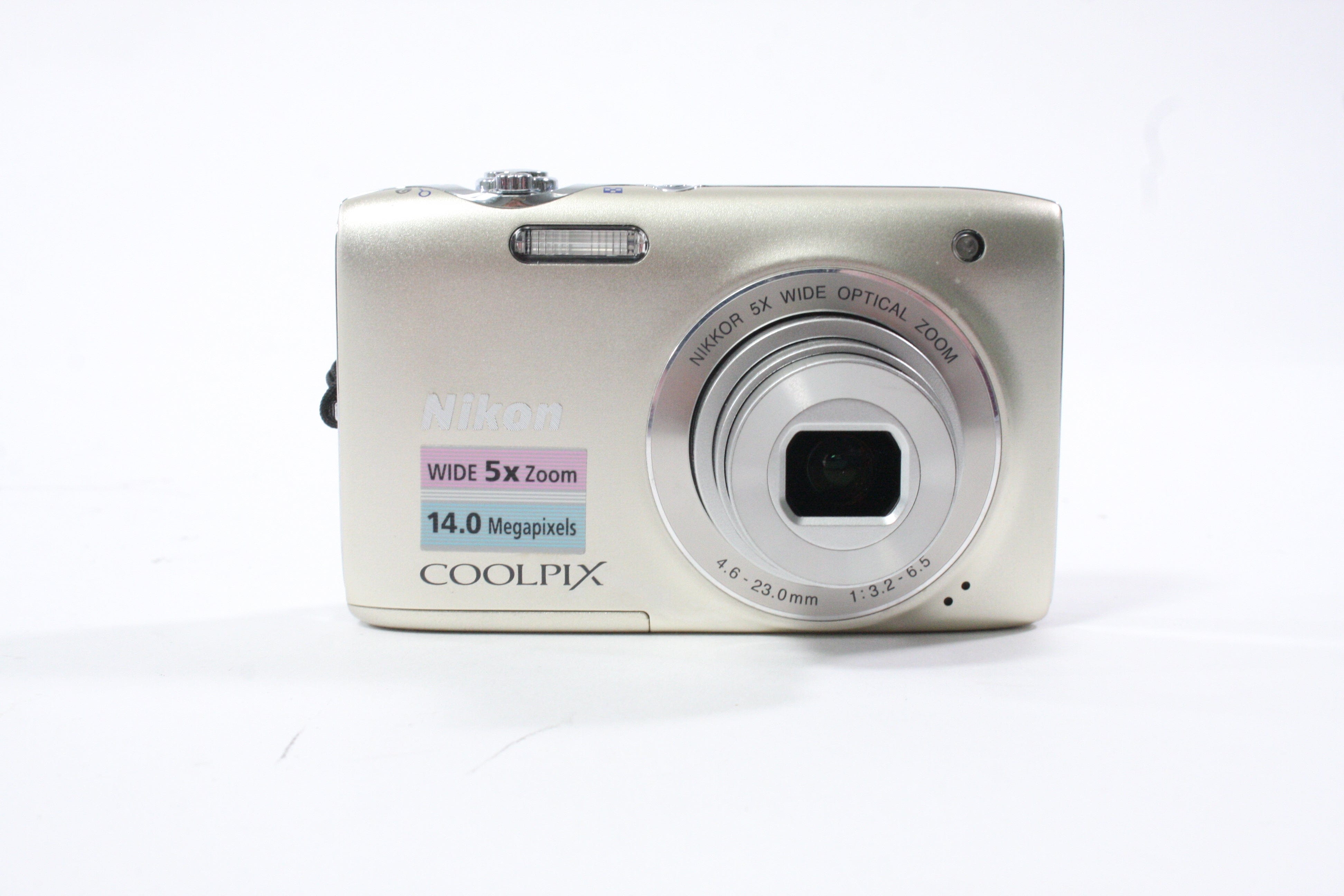 Nikon Coolpix S3100 Digital Point-and-Shoot Camera 5x Zoom 14mp (Silver)