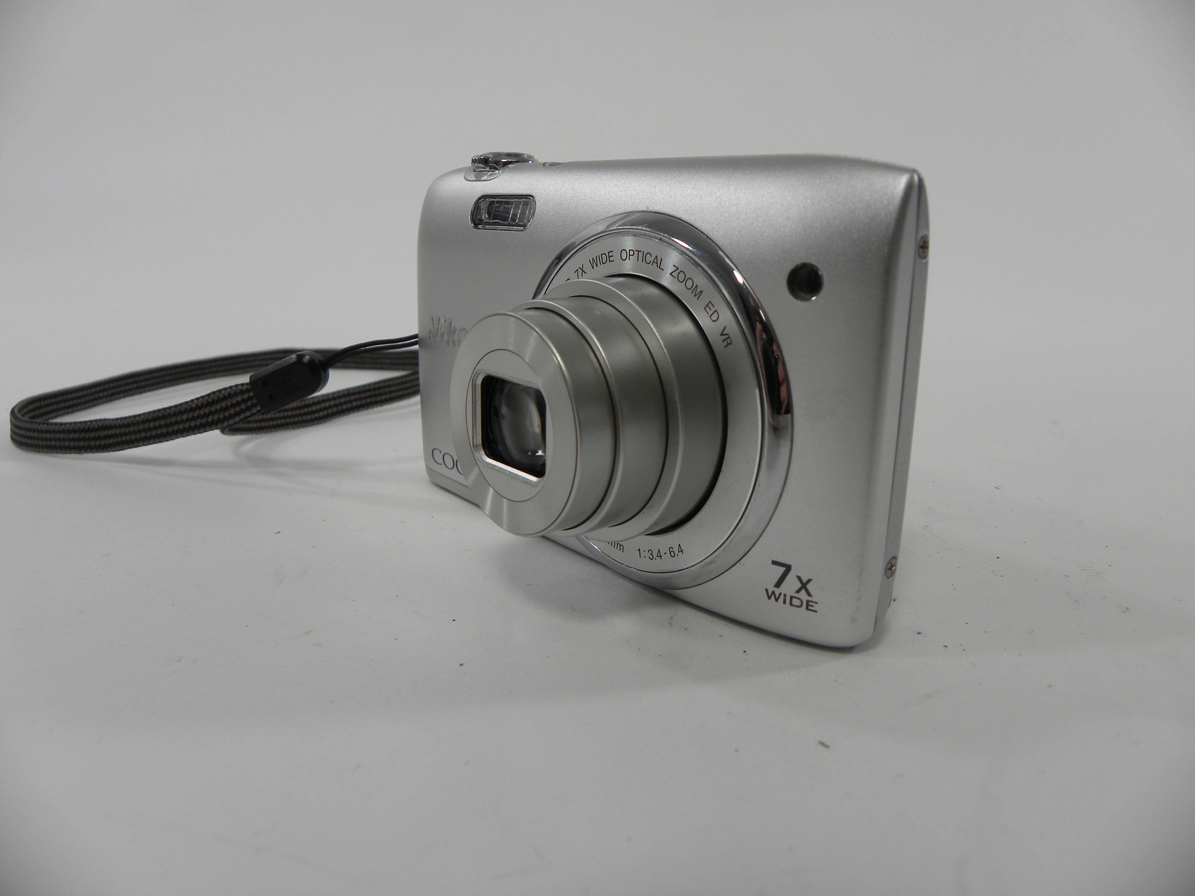 Nikon Coolpix S3500 20.0mp Digital Camera