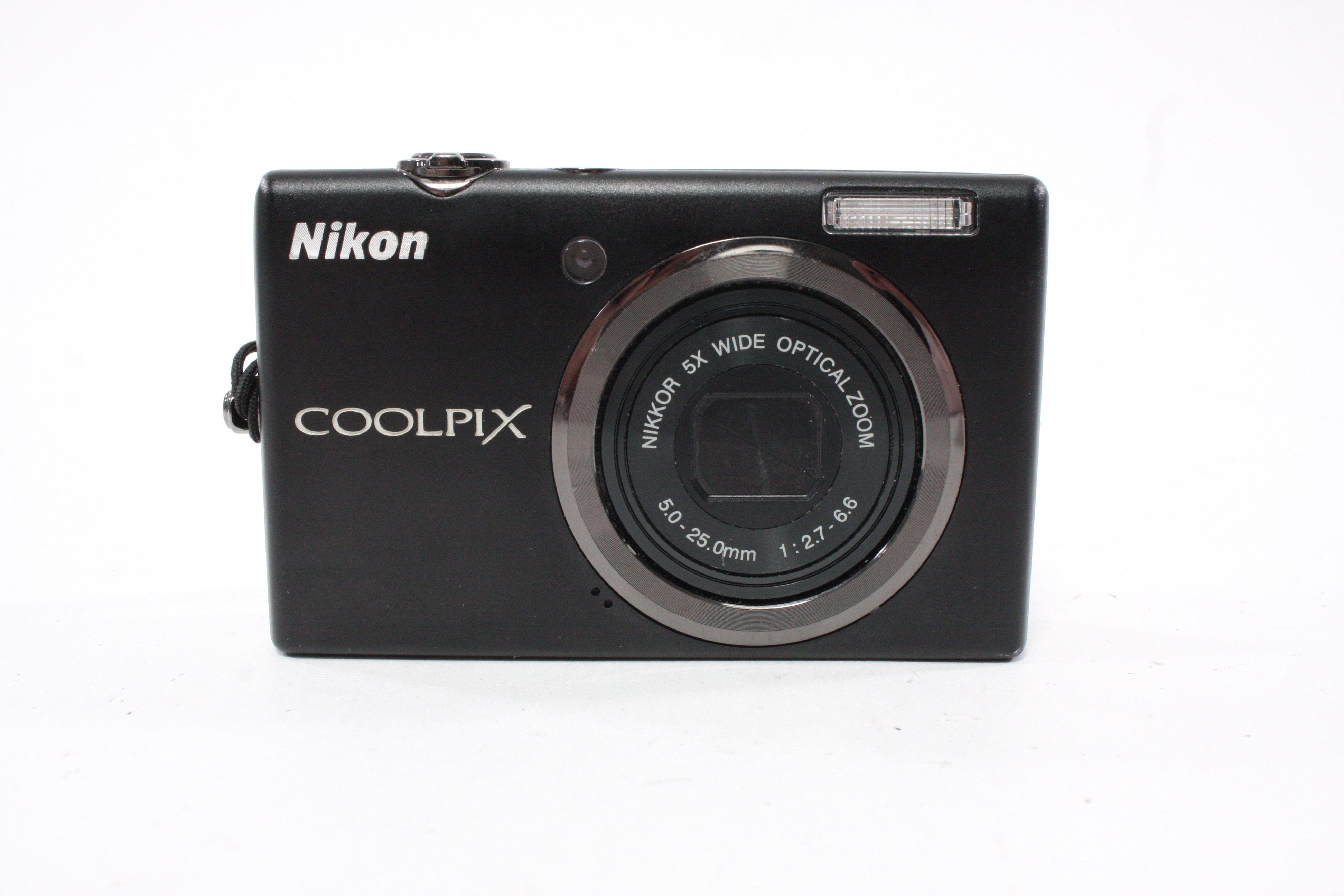 Nikon Coolpix S570 Digital Point-and-Shoot Camera 5x Zoom 12mp