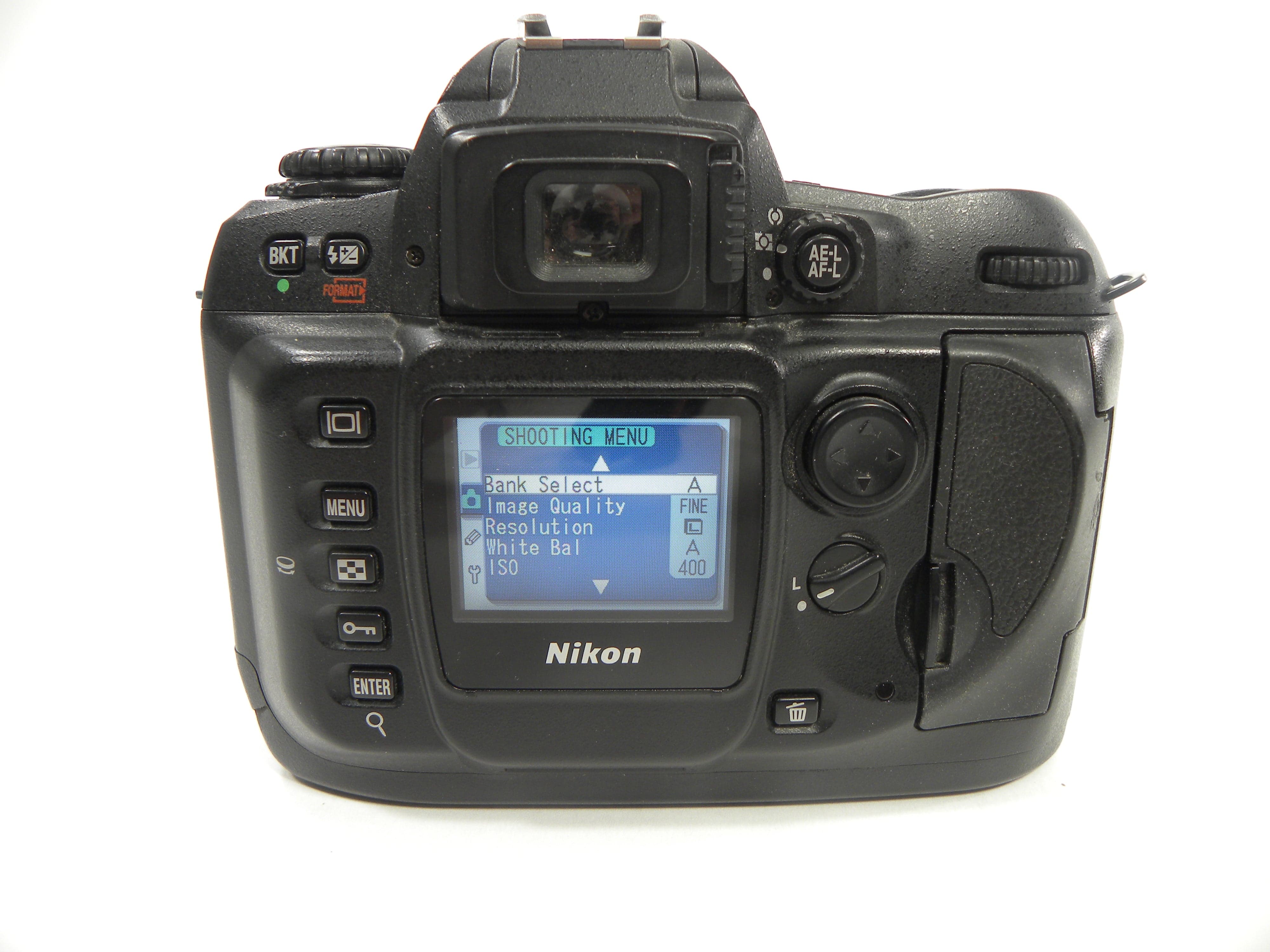 Nikon D100 6.1mp Digital SLR Body Only Shutter Ct. N/A