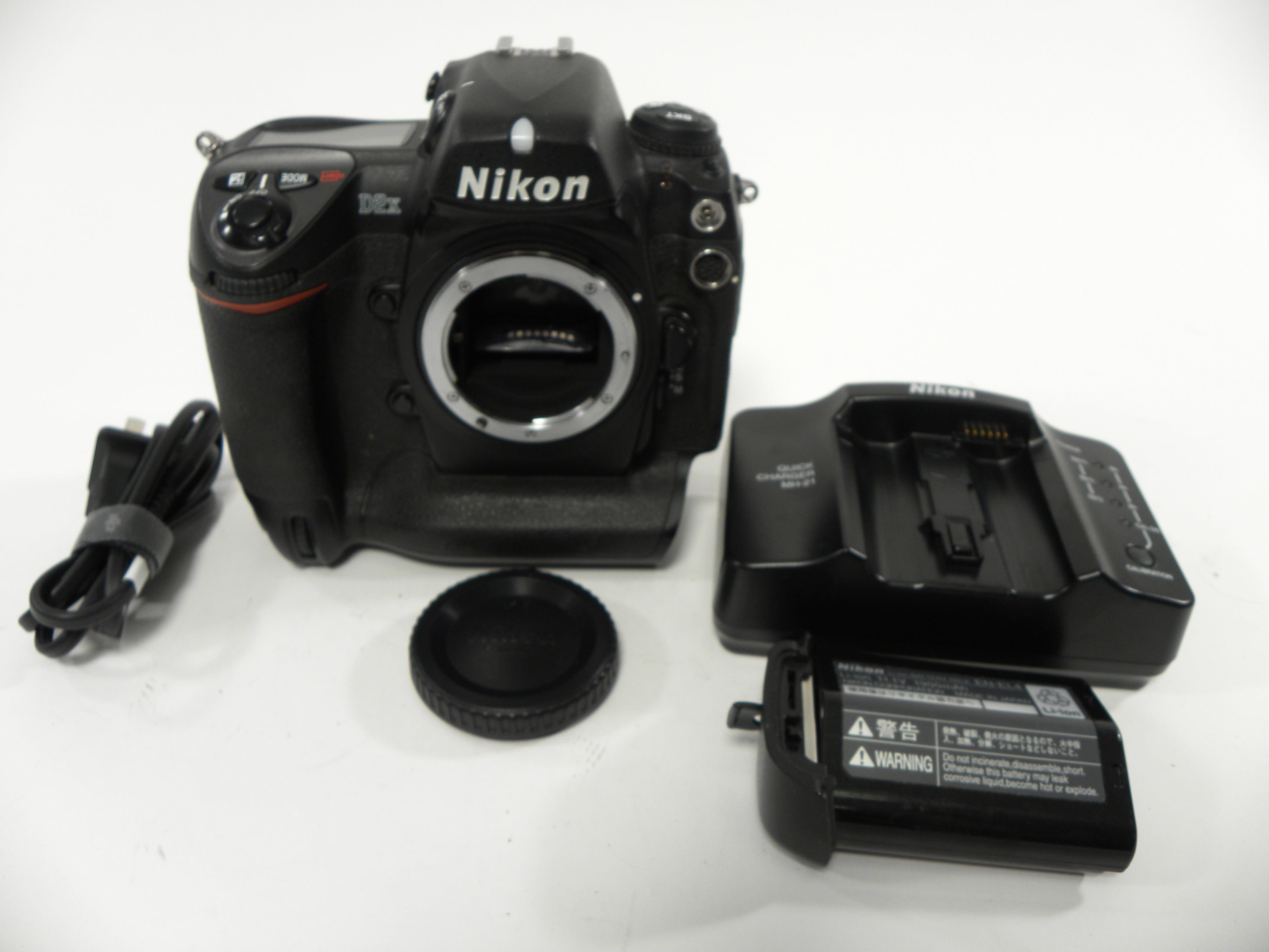 Nikon D2X 12.4mp Digital SLR Body Only Shutter Ct. 29,735