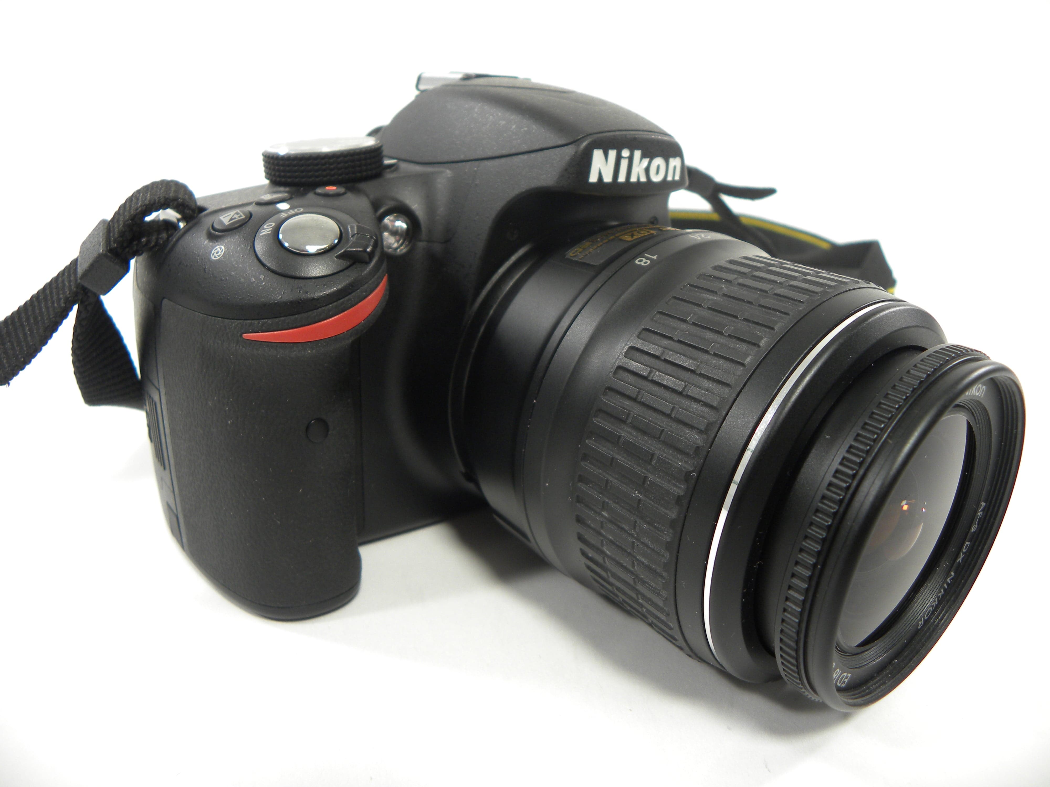 Nikon D3200 Digital SLR w/AF-S Nikkor DX ED 18-55 f3.5-5.6G II
