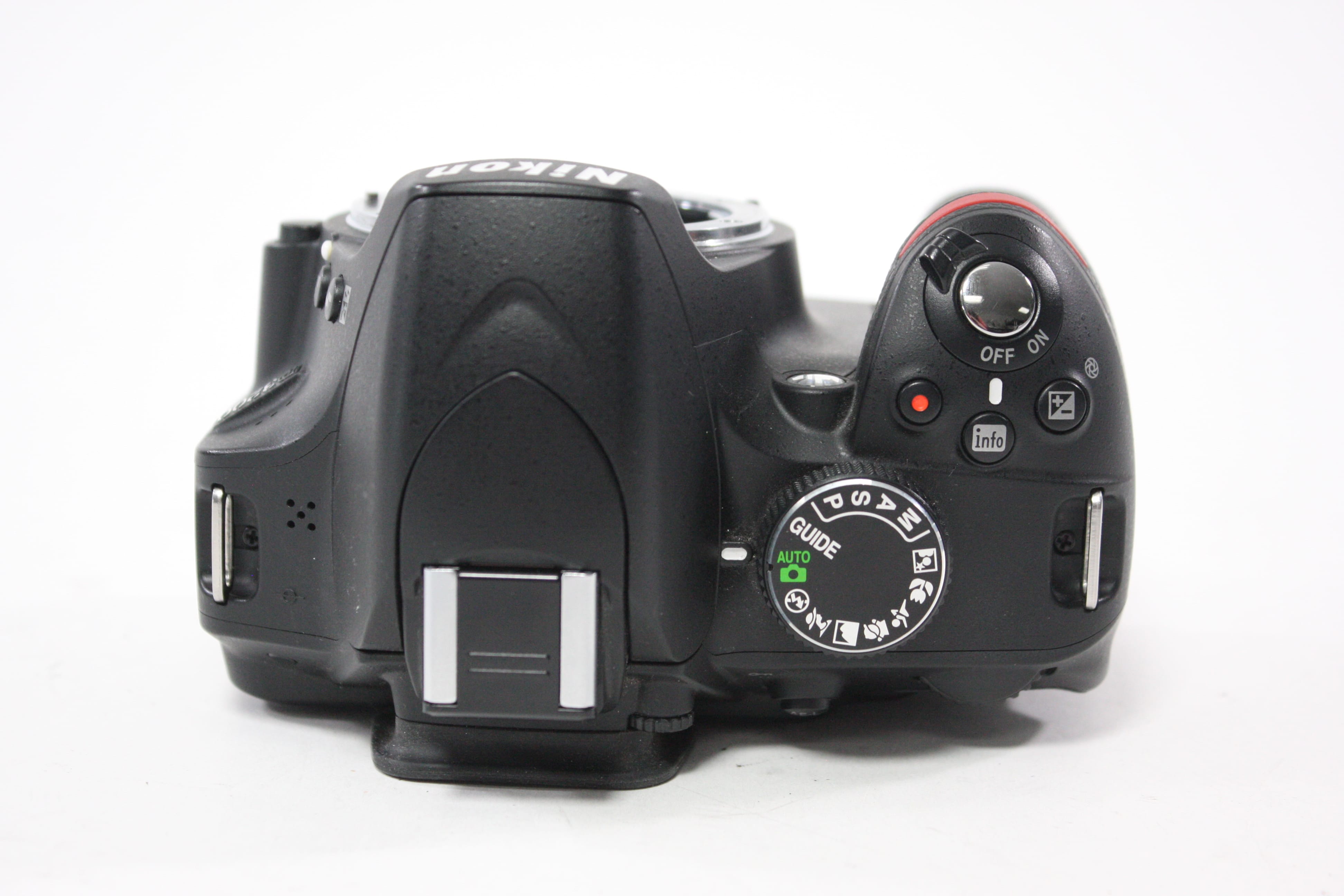 Nikon D3200 DSLR Camera with Nikon 18-55mm f/3.5-5.6G DX VR Lens with Shutter Count 3,950