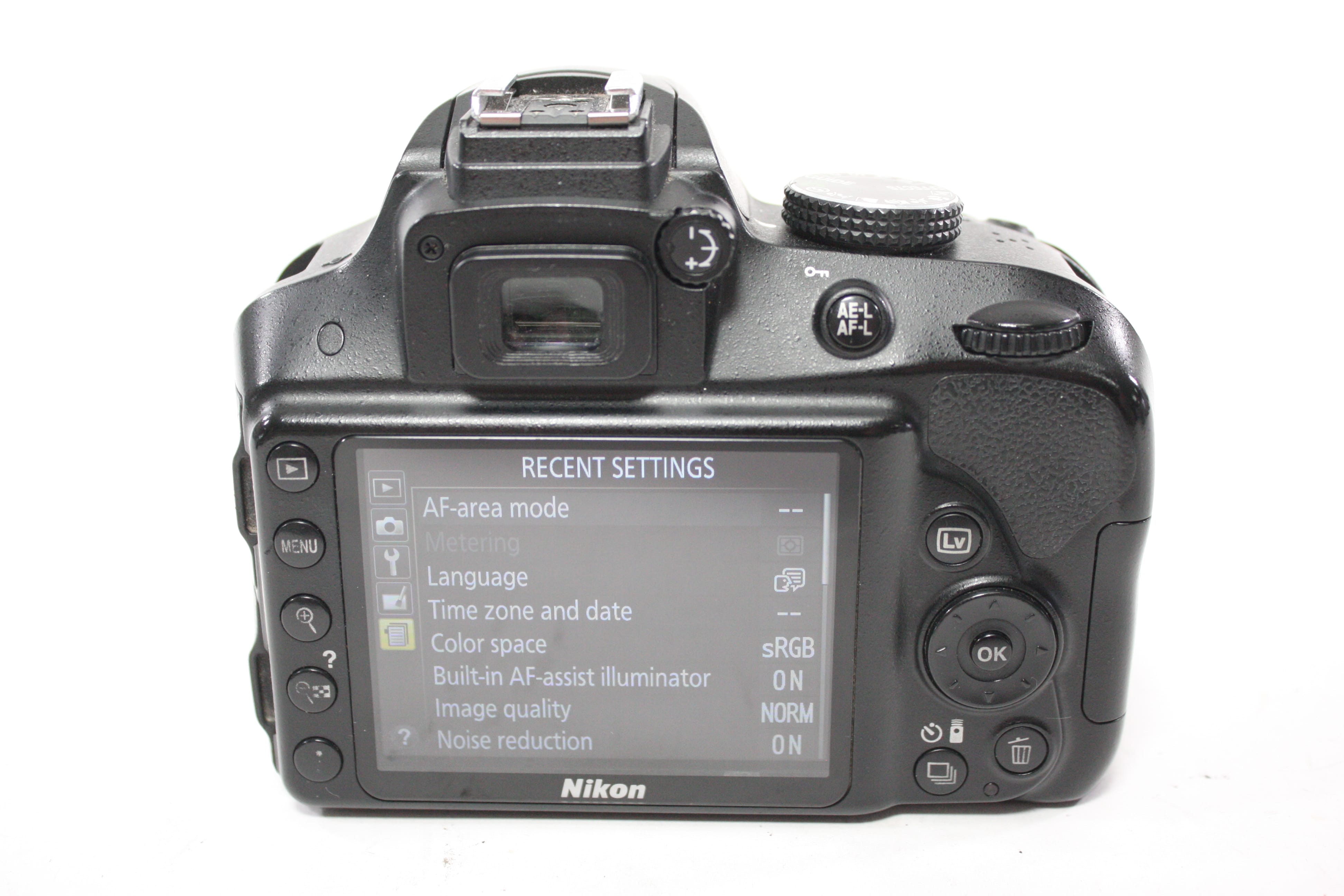 Nikon D3300 DSLR Camera with Nikon 18-55mm f/3.5-5.6G II DX VR Lens with Shutter Count 15,706