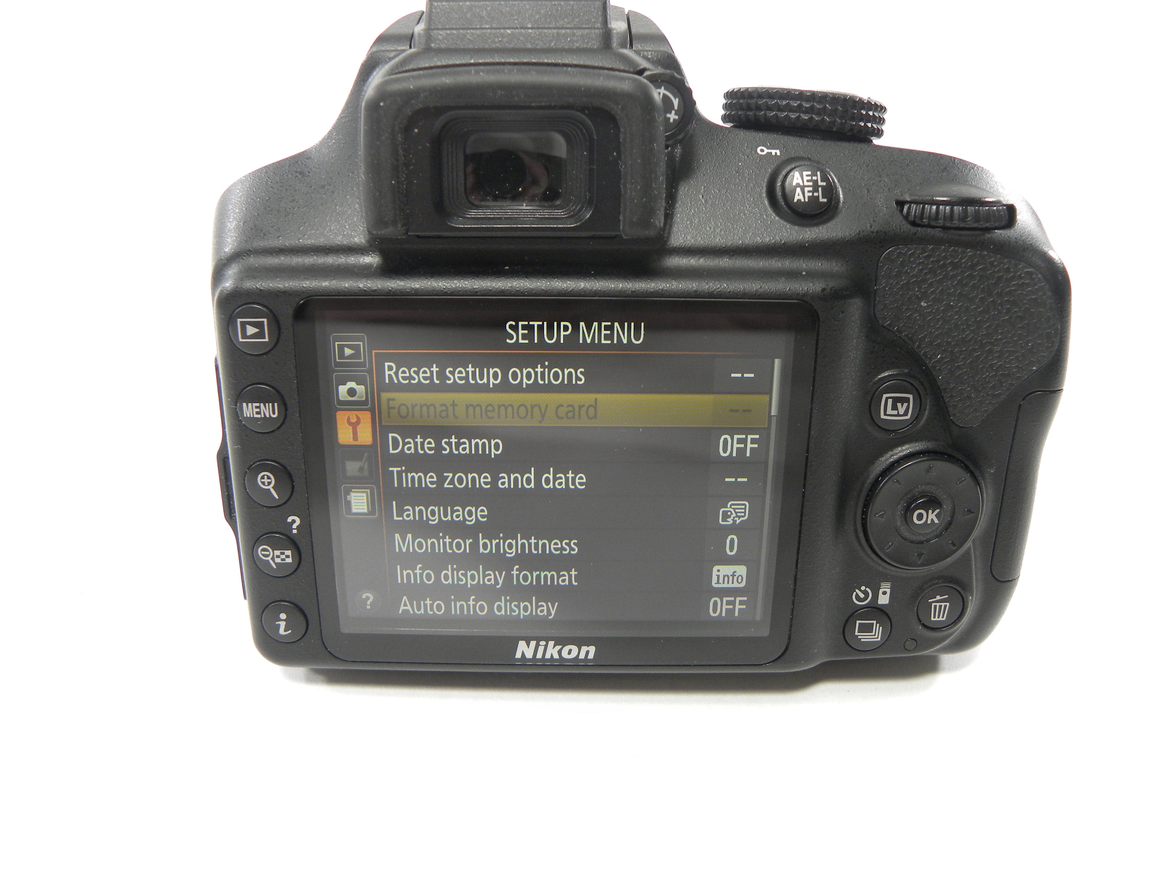 Nikon D3400 24.2mp Digital SLR w/AF-P 18-55 DX VR Lens Shutter Ct. 2,881