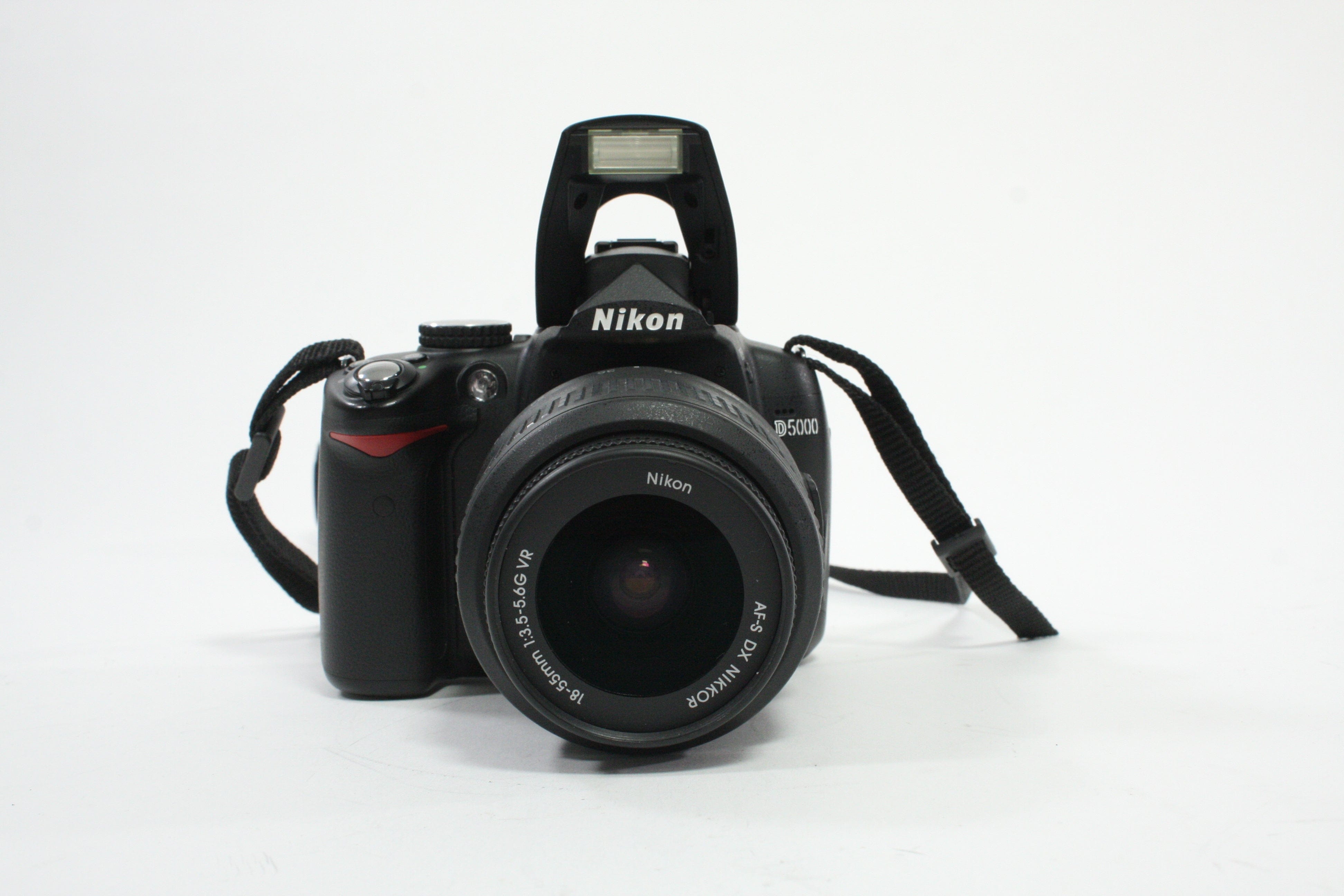 Nikon D5000 DSLR Camera with 18-55mm f/3.5-5.6 G DX VR Lens