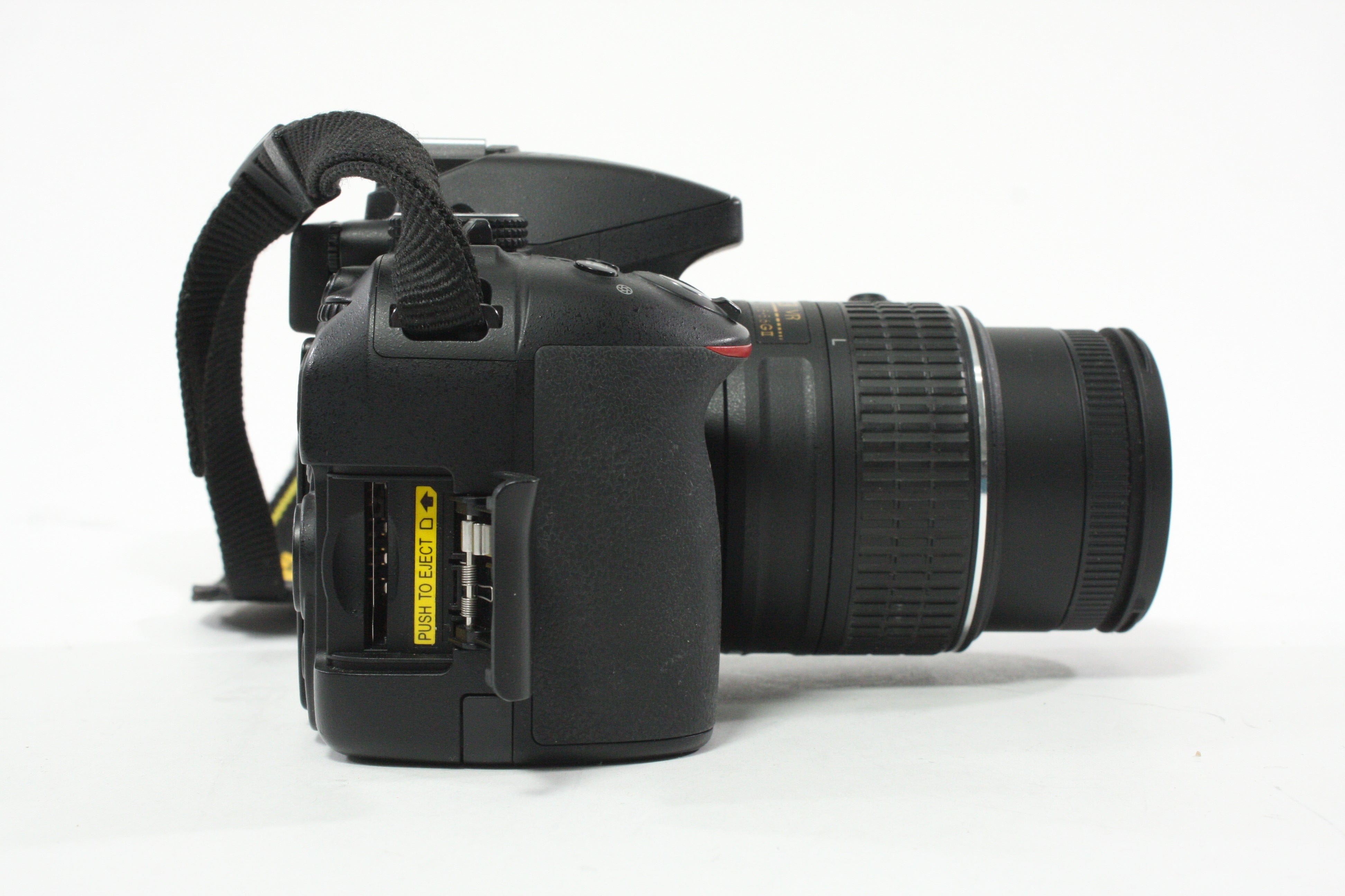 Nikon D5300 DSLR Camera with 18-55mm f/3.5-5.6 G II VR Lens Shutter Count 2,550