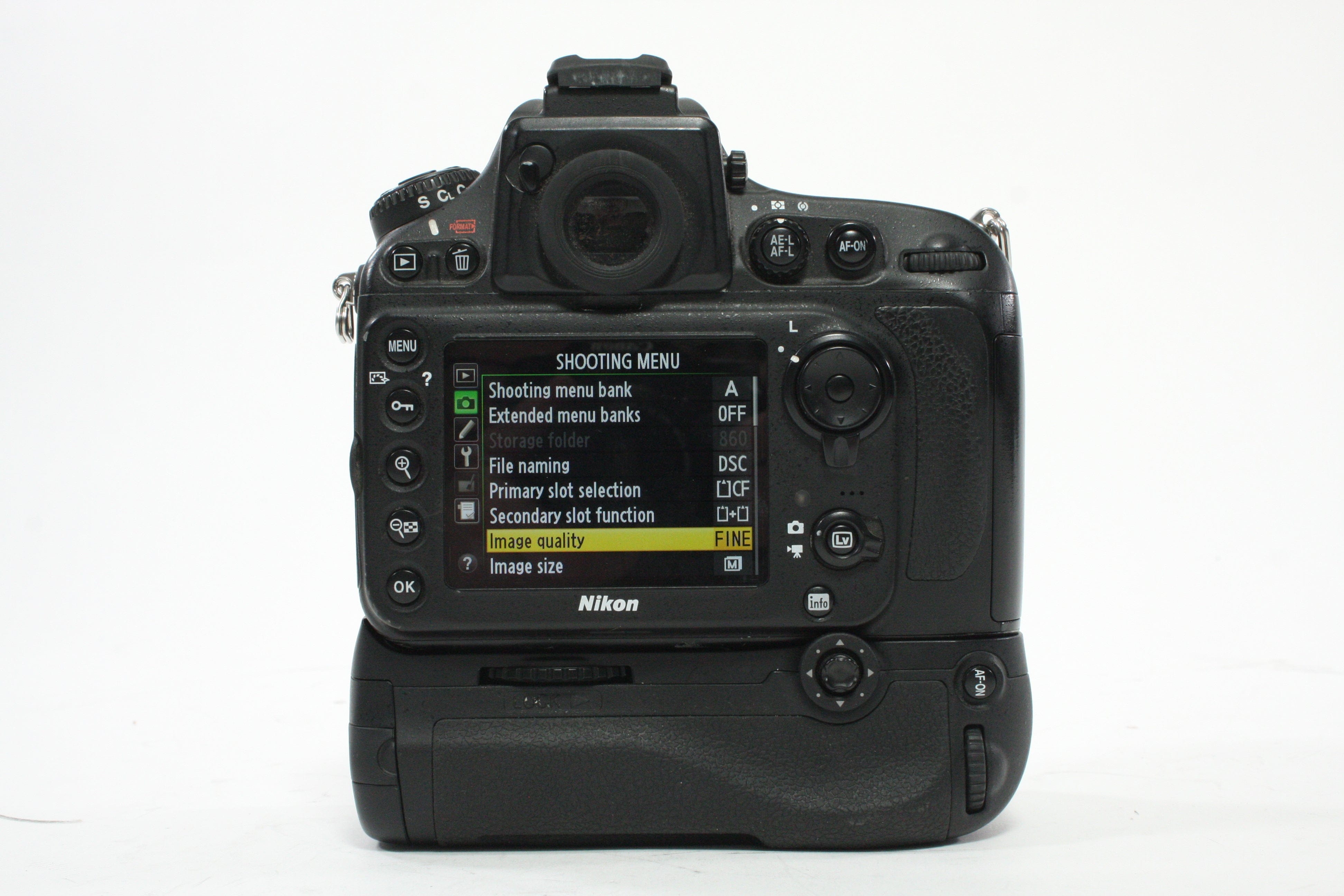 Nikon D800E DSLR Camera Body with MB-D12 Battery Grip with Shutter Count 112,269