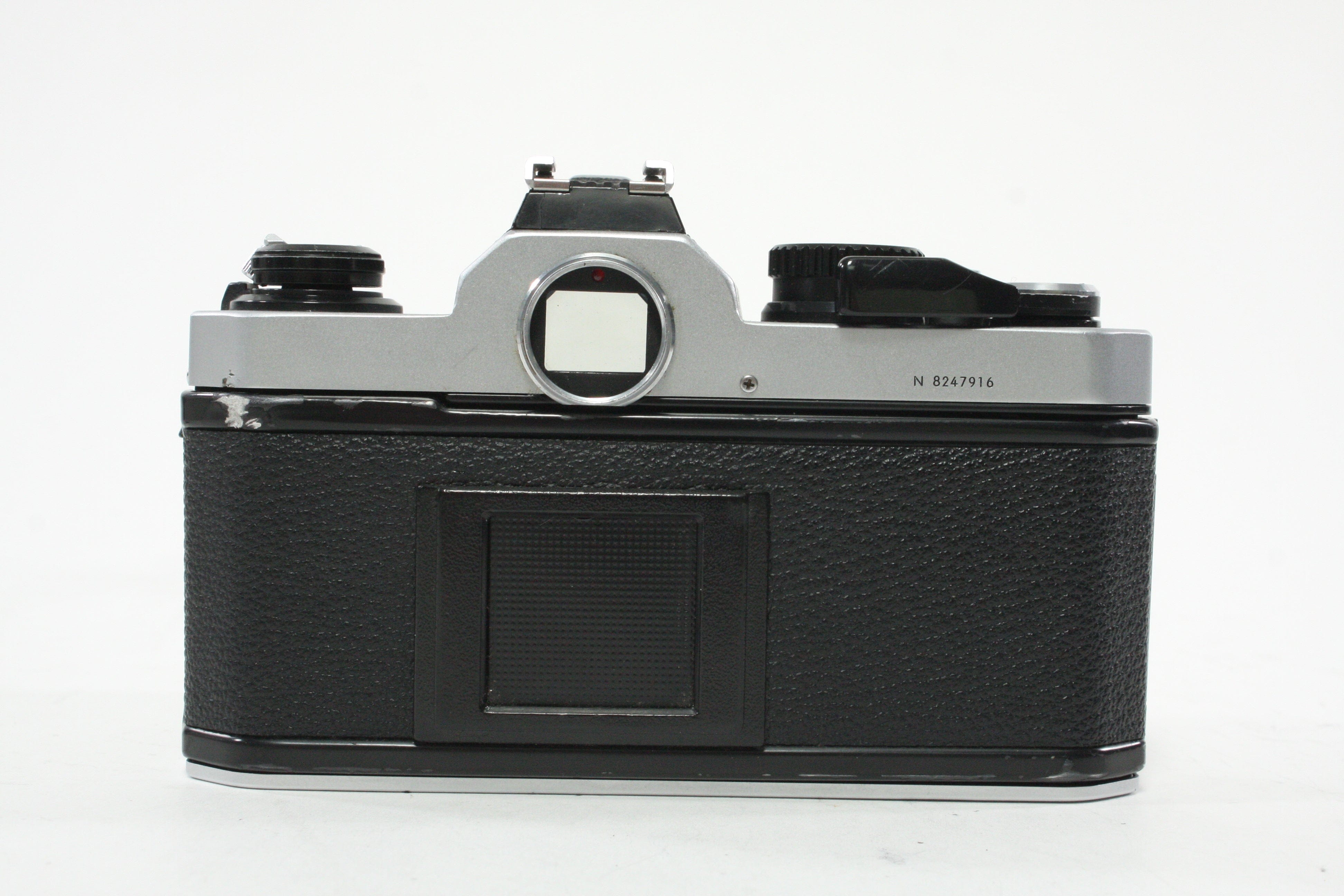 Nikon FM2 35mm SLR Camera with 50mm f/1.8 Nikkor Lens
