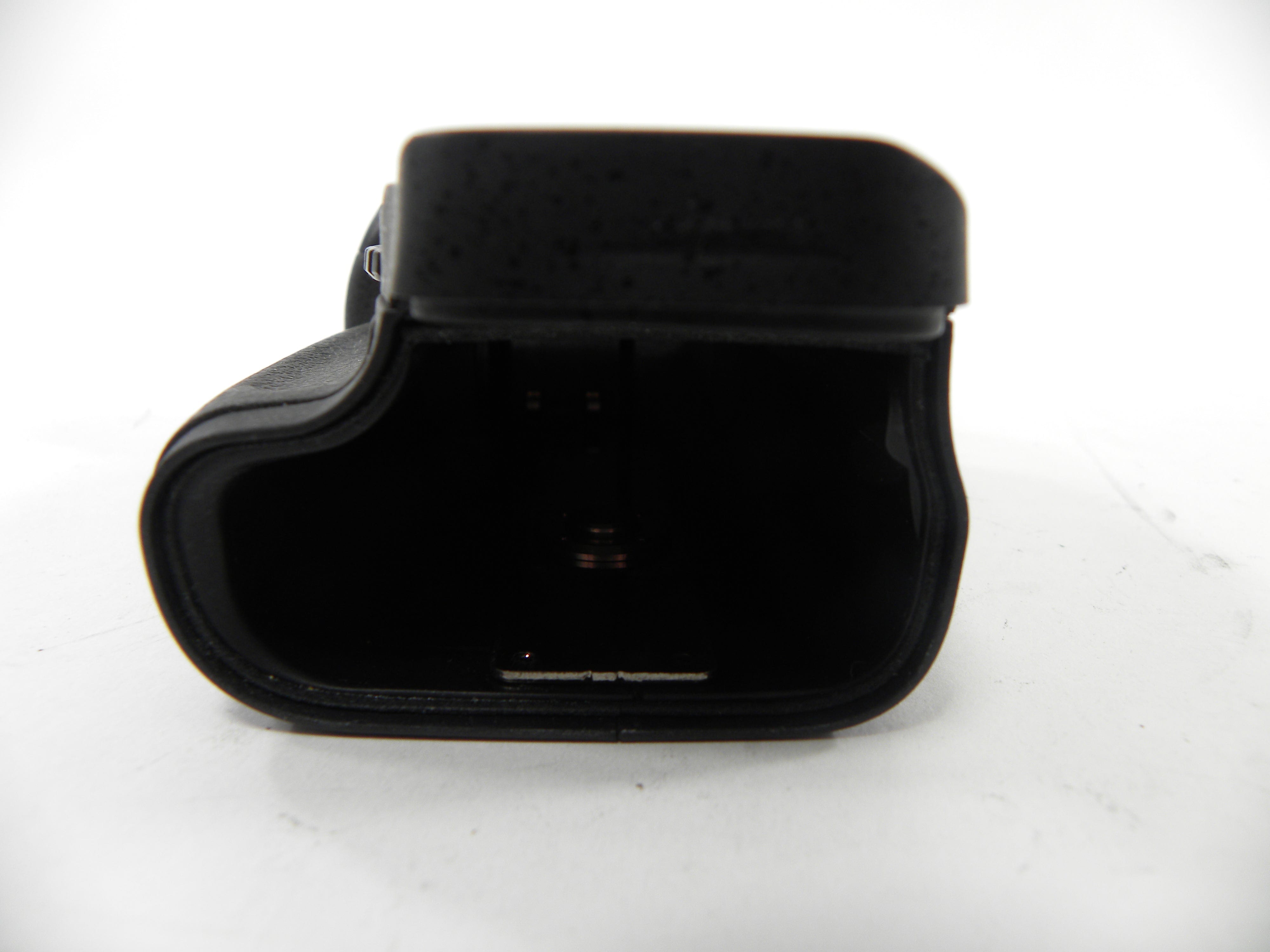 Nikon MB-D14 Vertical Battery Grip