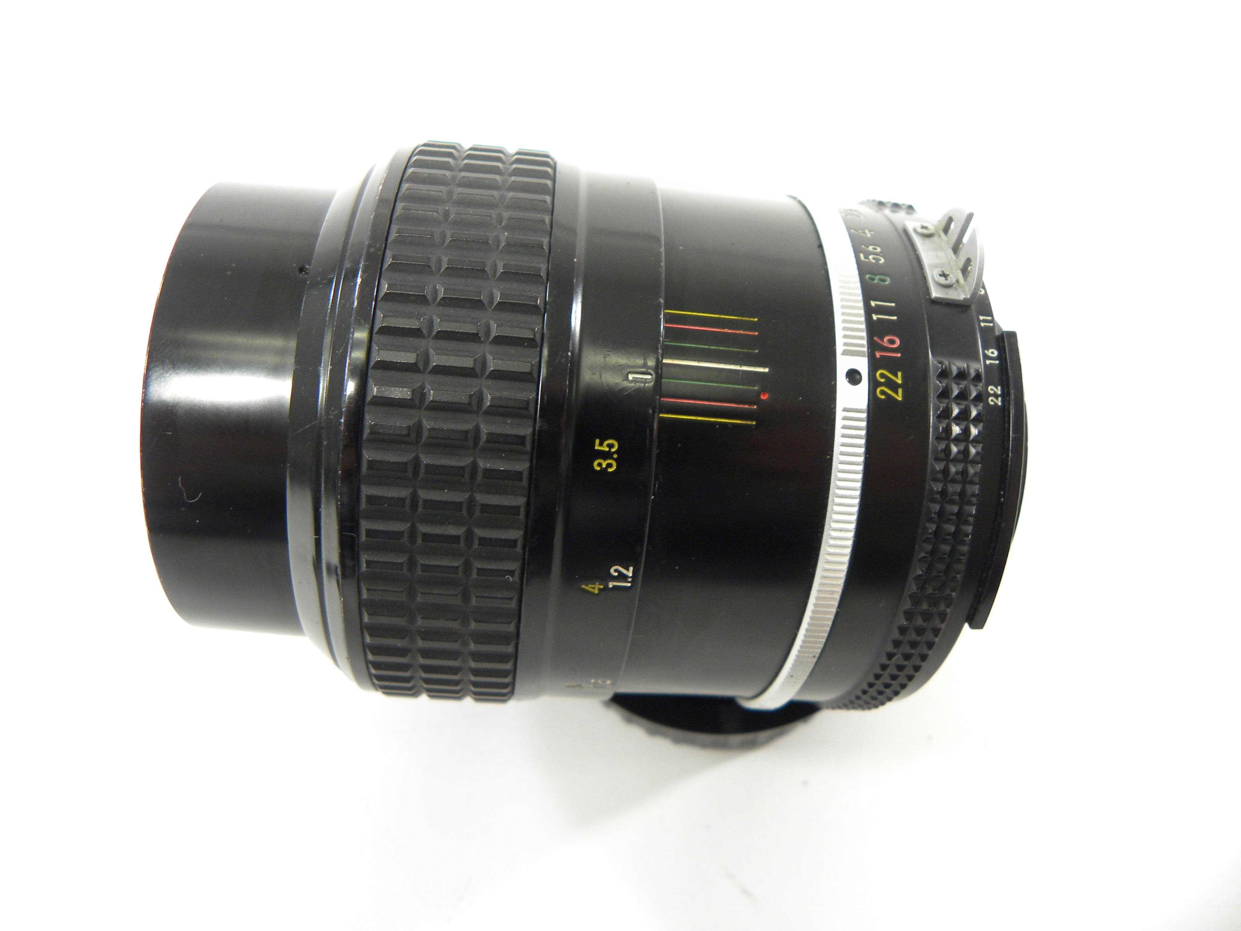 Nikon Nikkor 105mm f2.5