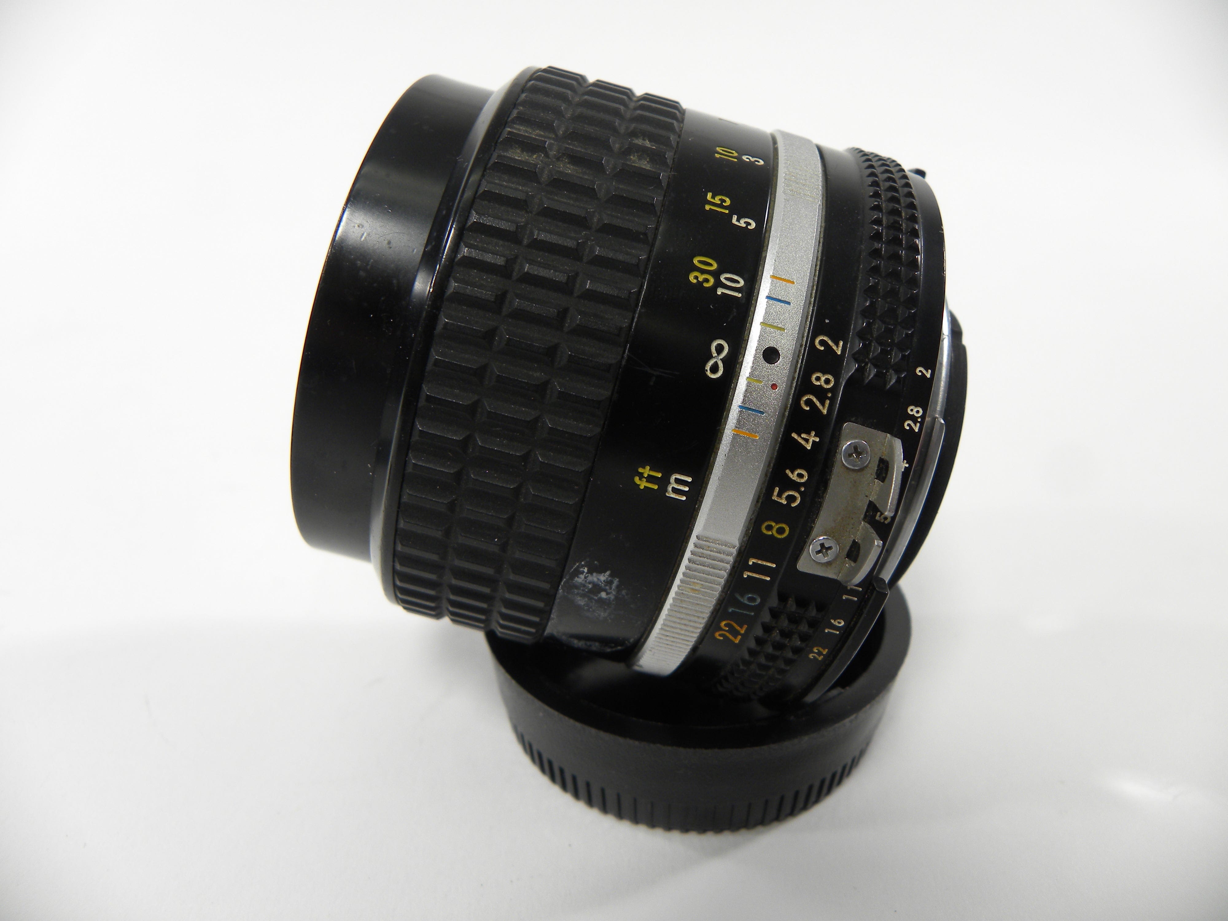 Nikon Nikkor 85mm f2 F Mount