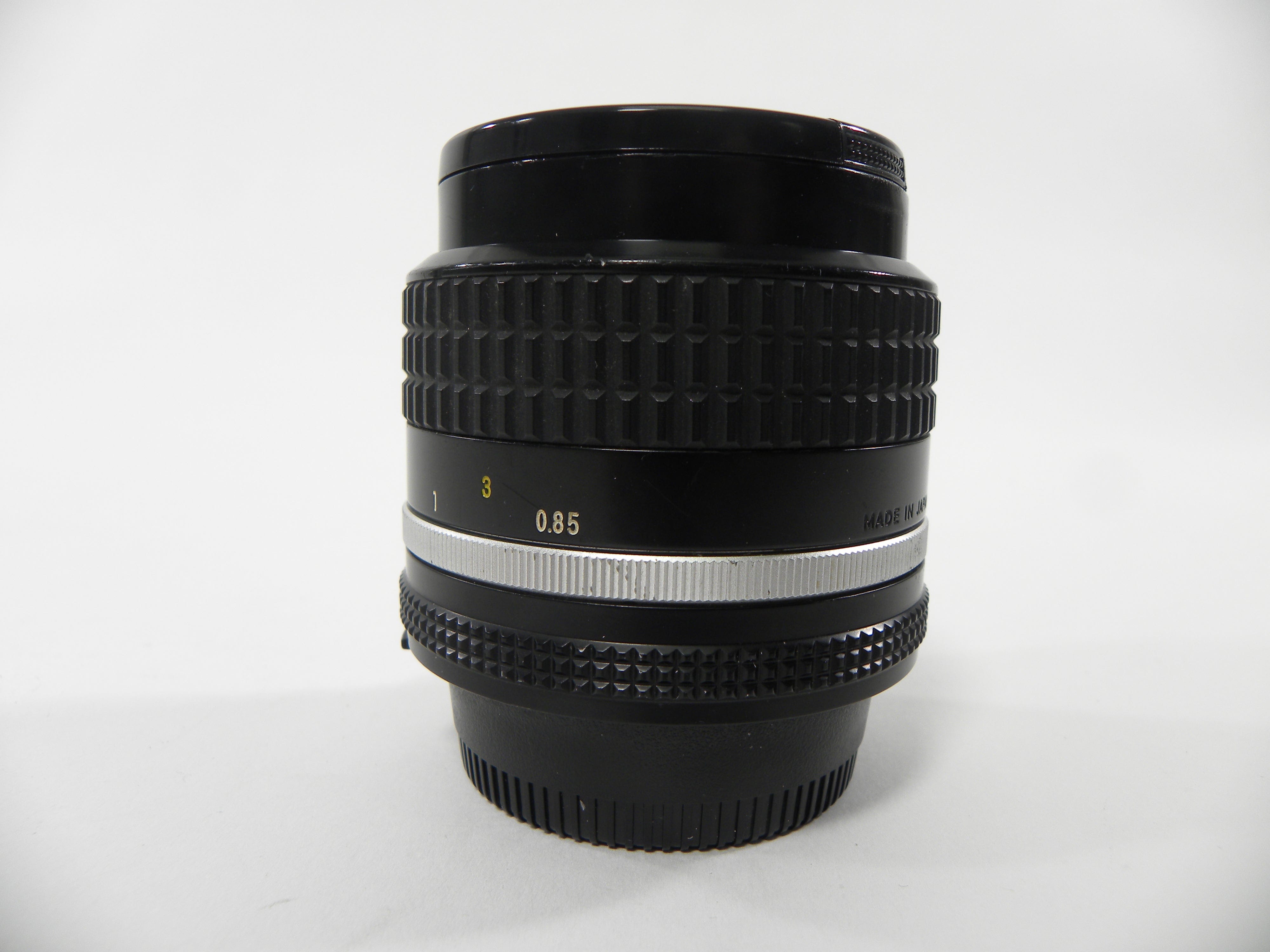 Nikon Nikkor 85mm f2 F Mount
