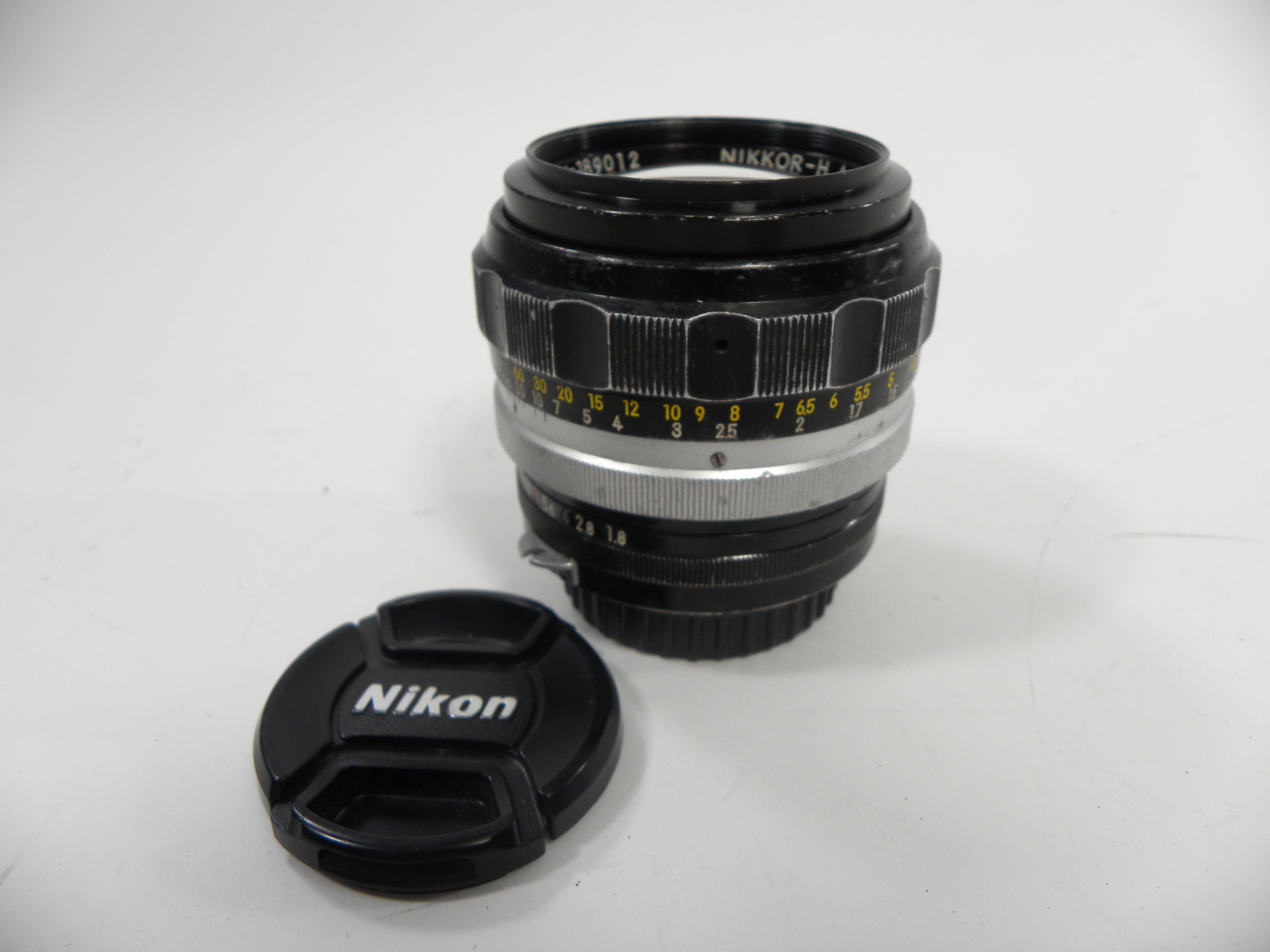 Nikon Nikkor-H Auto 85mm f1.8 Non Ai