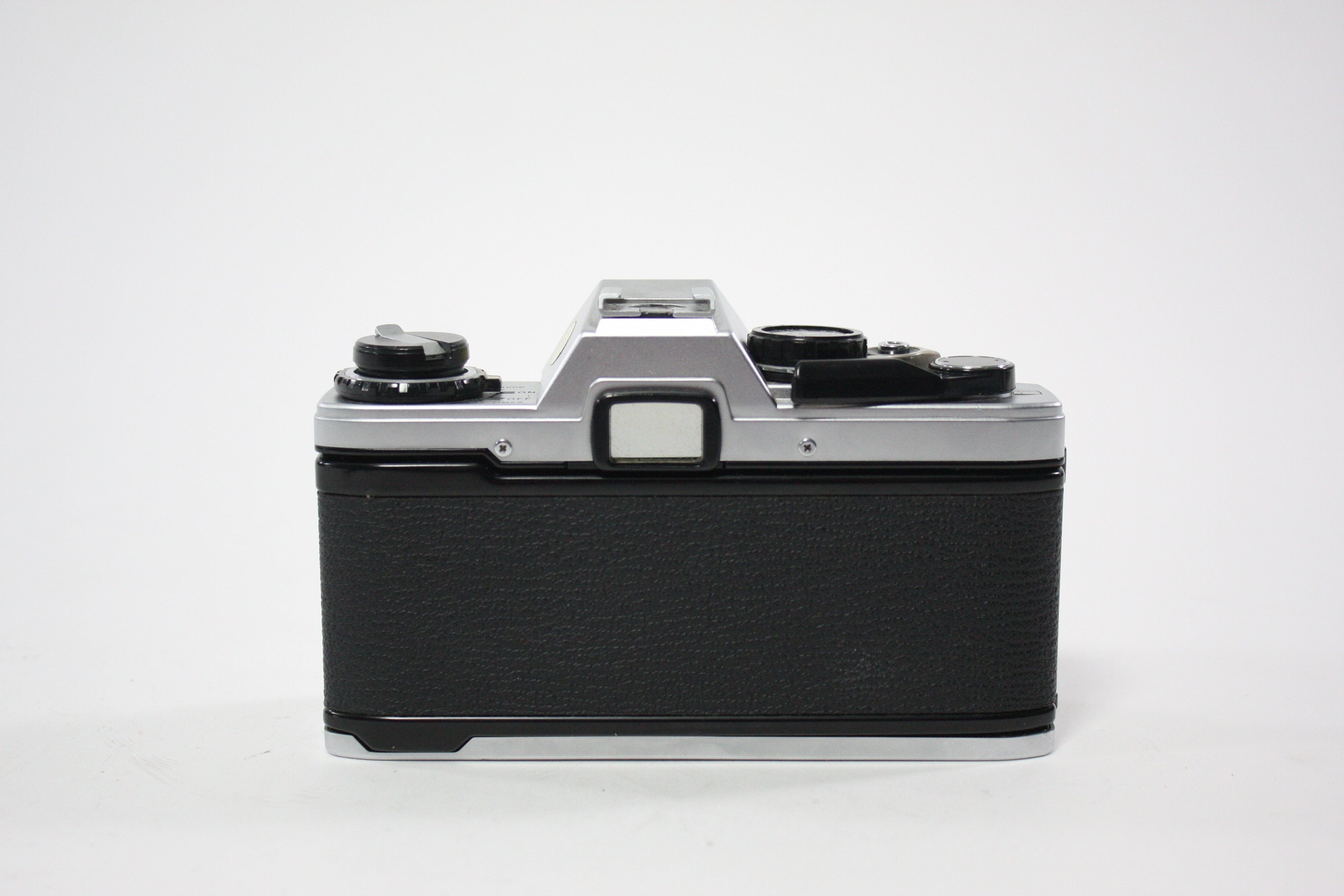 Olympus OM10 with 50mm f/1.8 Zuiko Auto 200 MC Auto S OM Mount