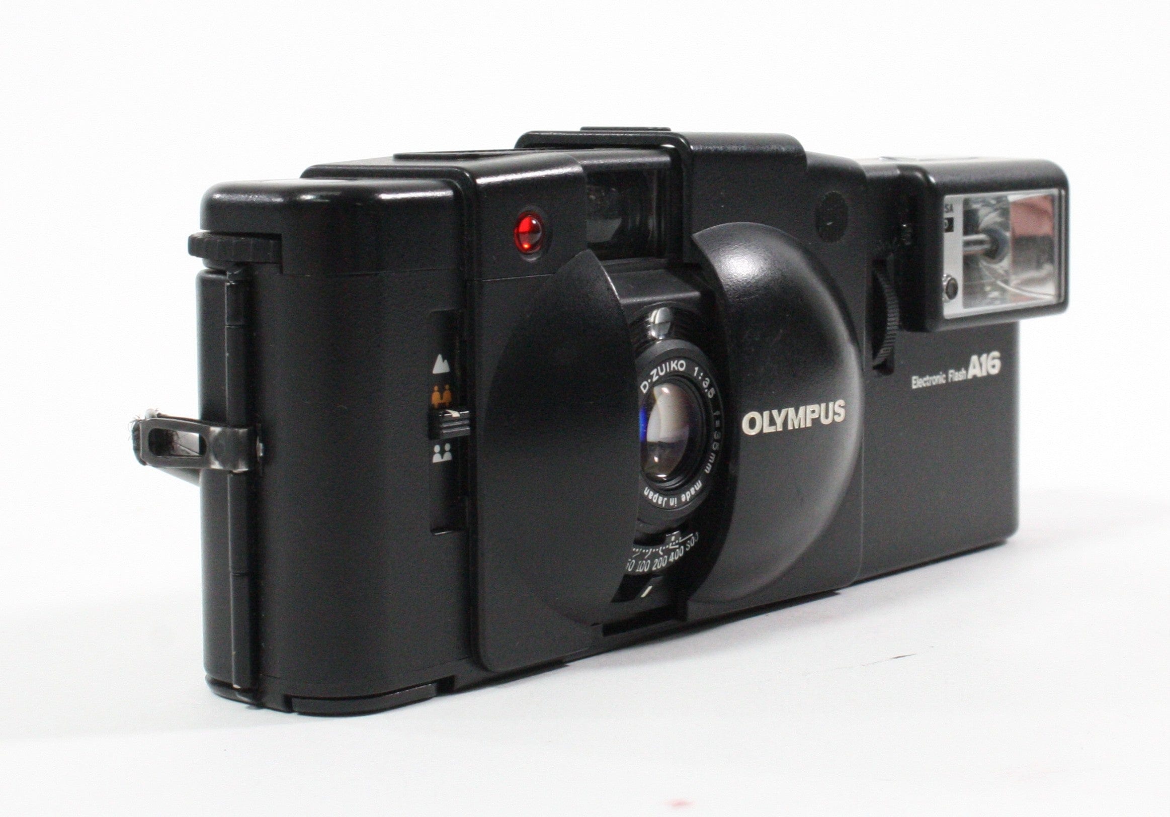 Olympus XA2 35mm Point and Shoot Camera with Case
