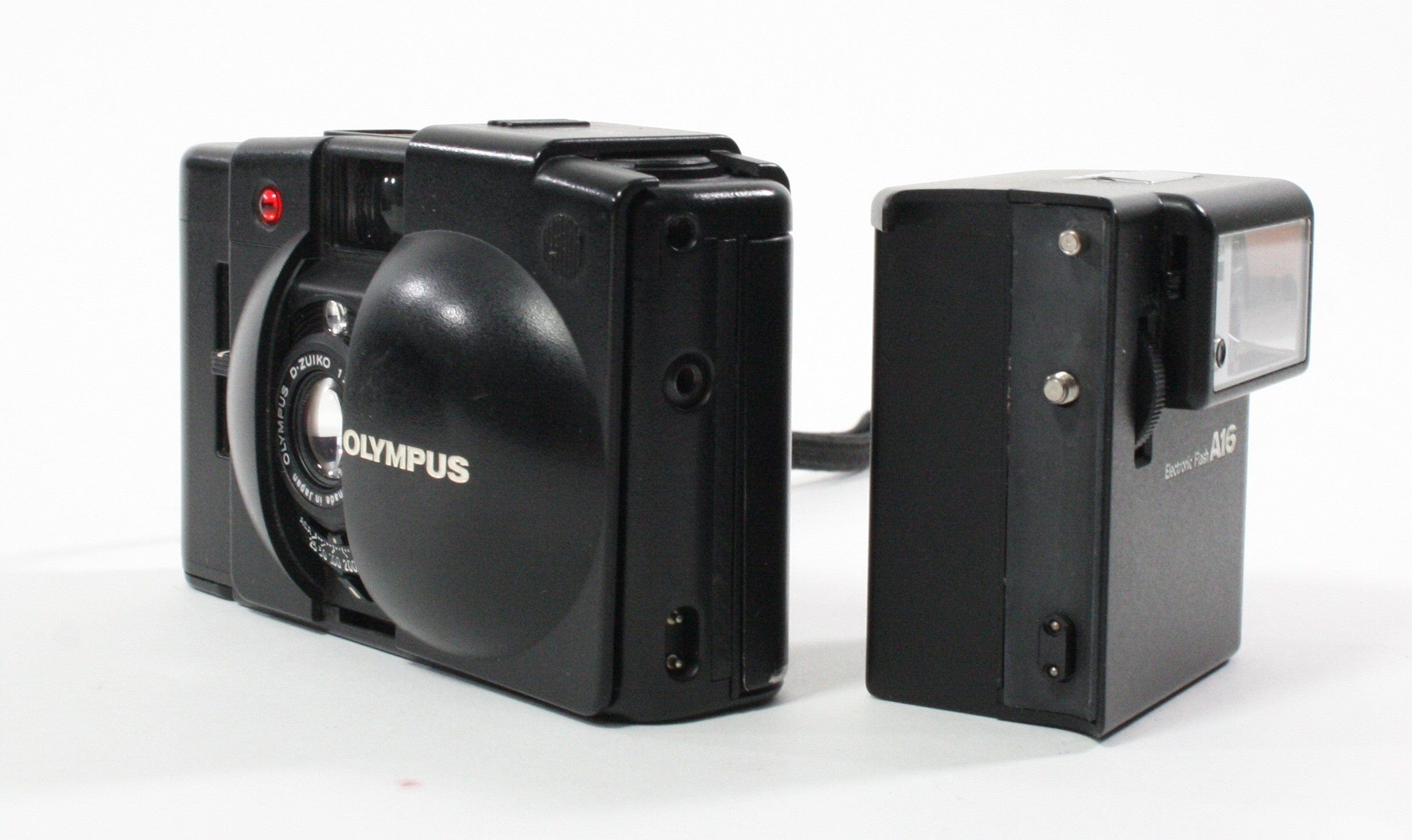 Olympus XA2 35mm Point and Shoot Camera with Case