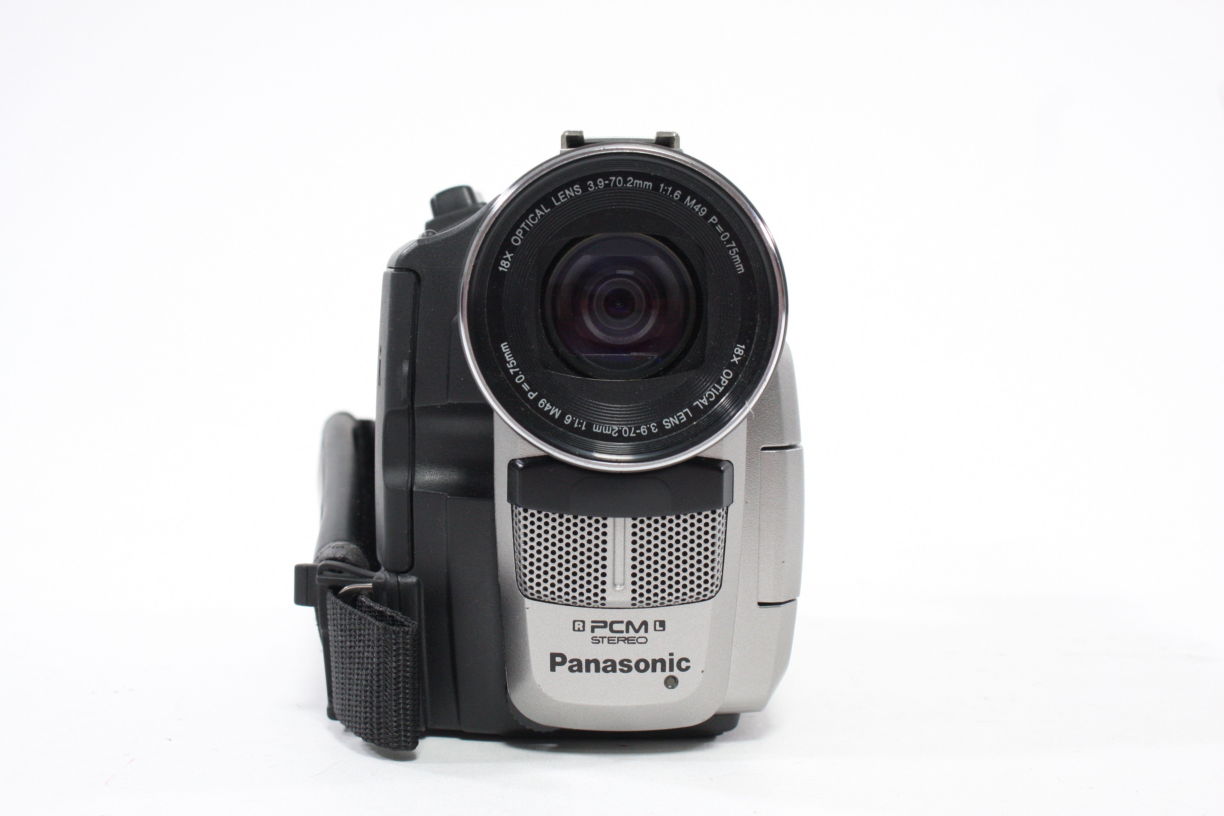 Panasonic PalmSight GR-SXM330 Mini-DV Camcorder