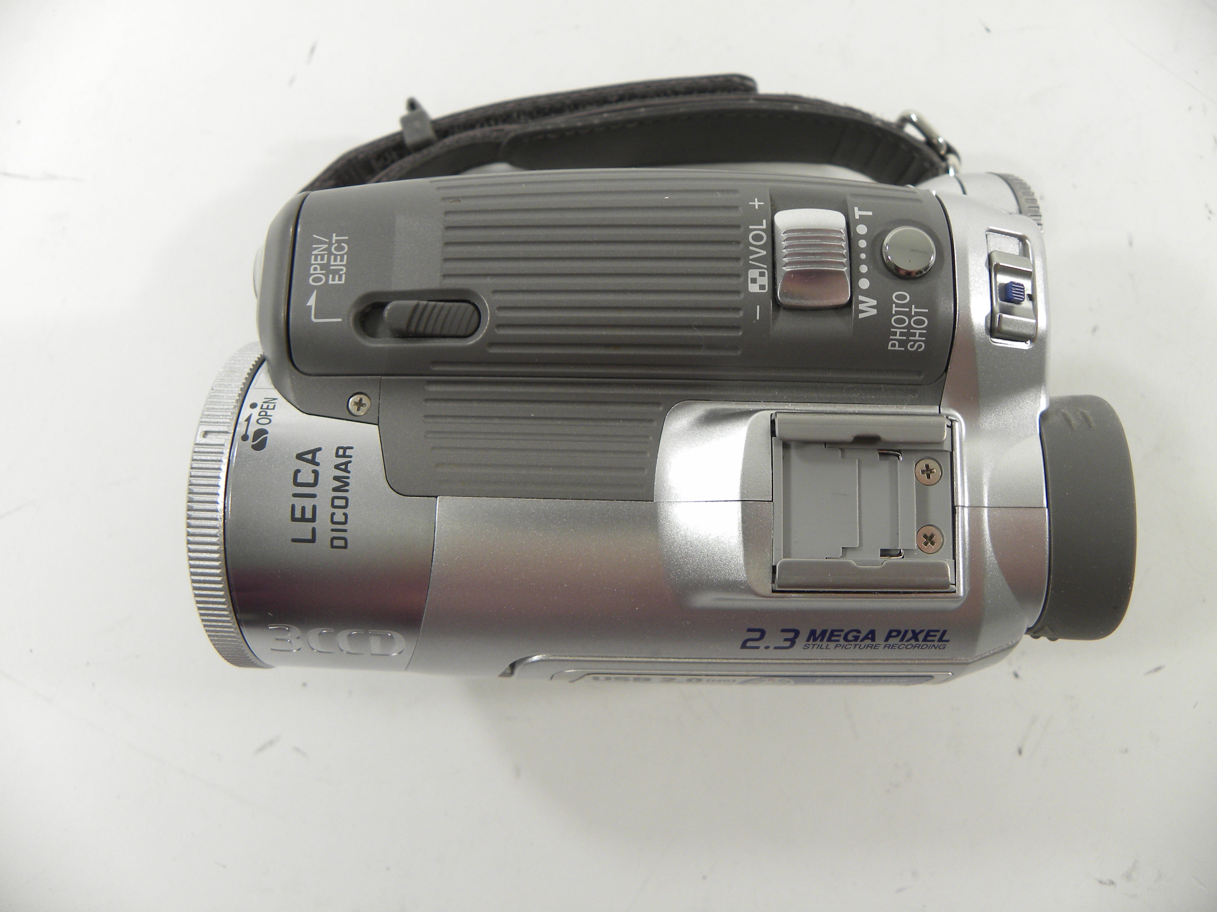 Panasonic PV-GS150 MiniDV 2.3mp 3CCD Camcorder