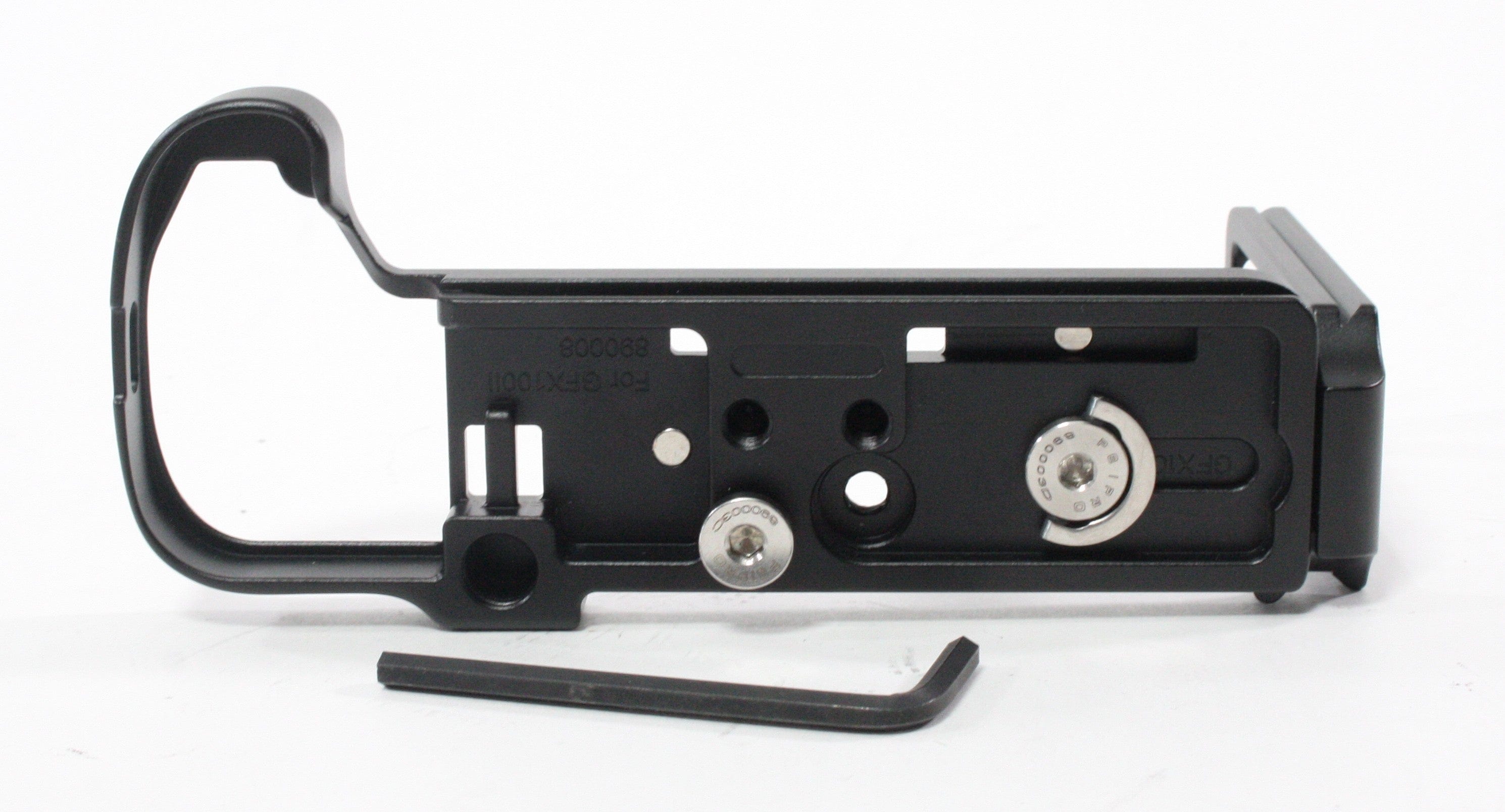 PEIPRO Metal Quick Release L-Bracket Hand Grip Plate for Fuji Fujifilm GFX100II USED