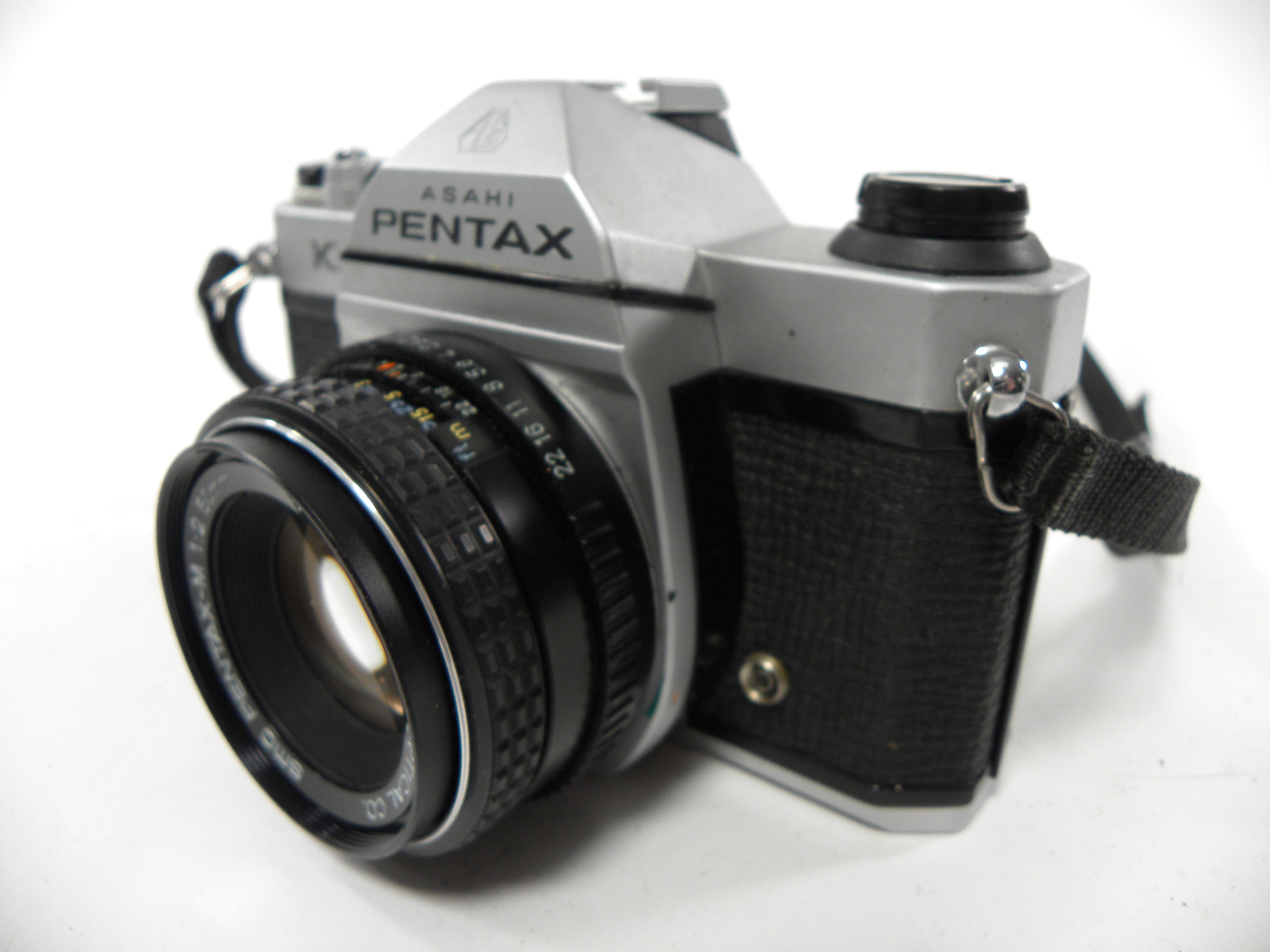 Pentax K-1000 35mm SLR w/SMC Pentax-M 50mm f2