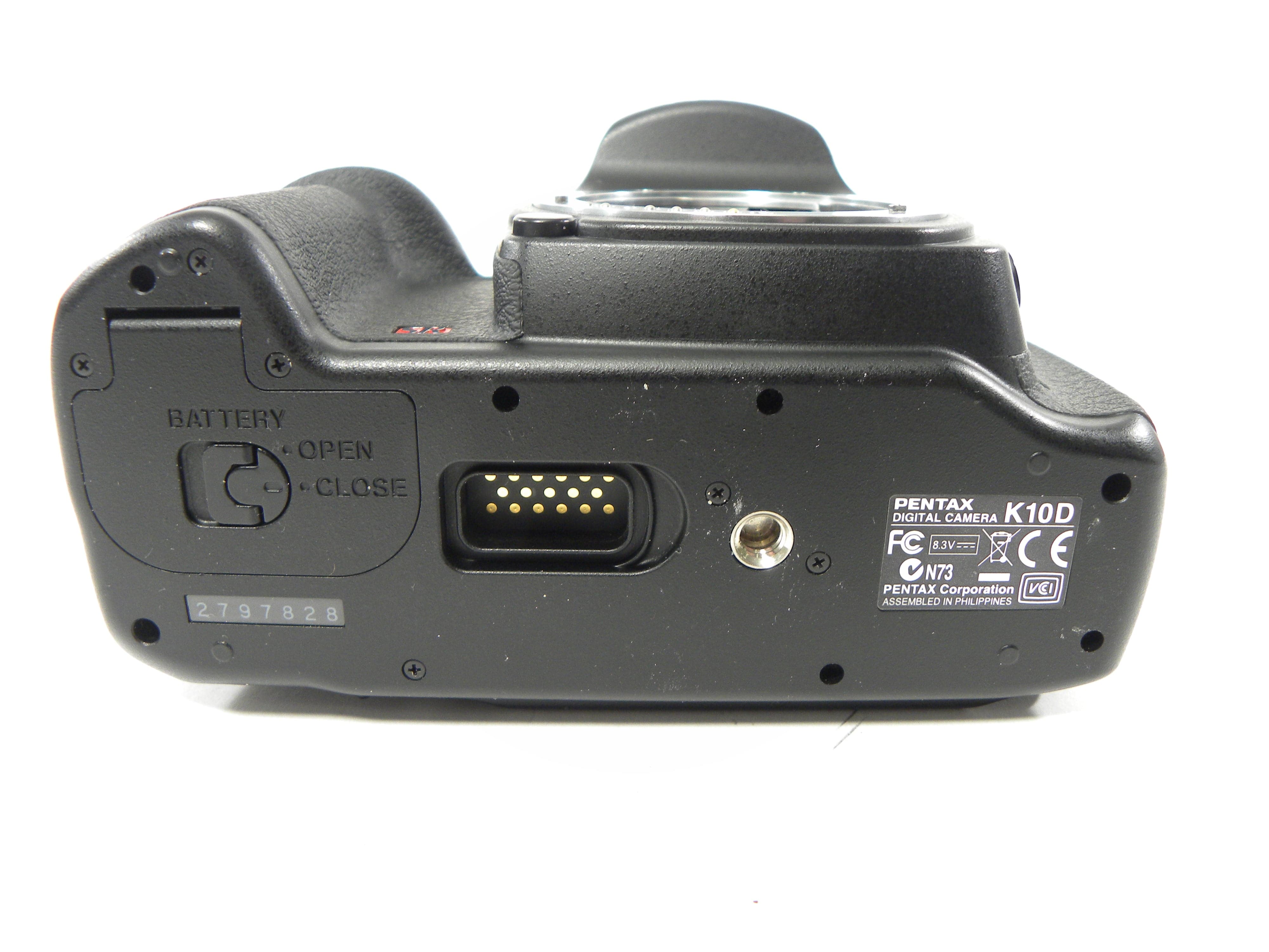 Pentax K10D 10.2mp Digital SLR Body Only Shutter Ct. 3,002