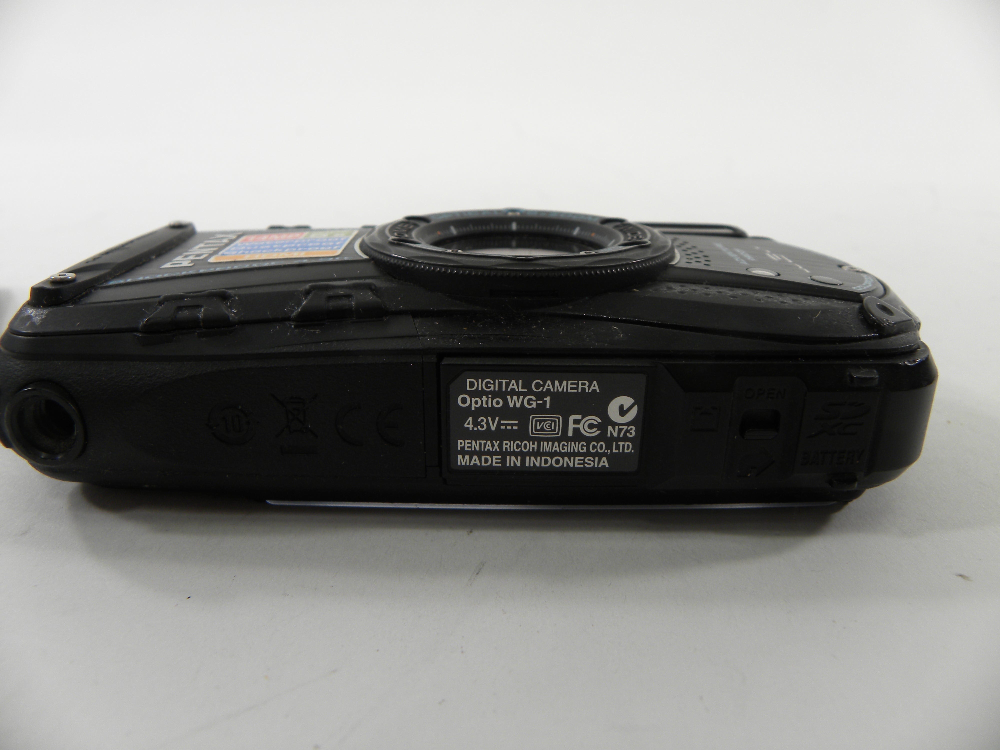 Pentax Optio WG-1 14mp Digital Camera