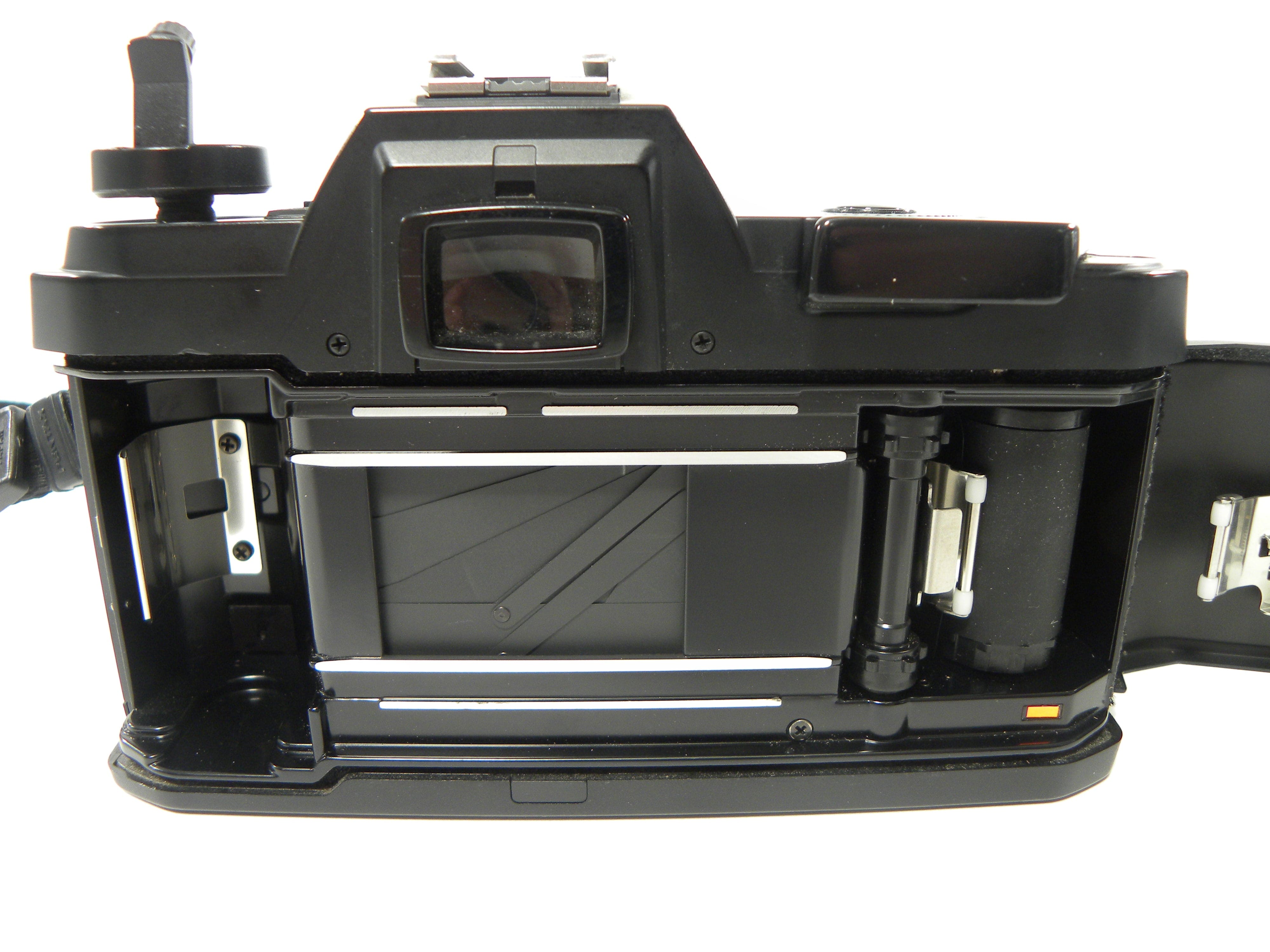 Pentax P3N 35mm SLR w/Vivitar MC Zoom 28-70mm f3.5-4.8