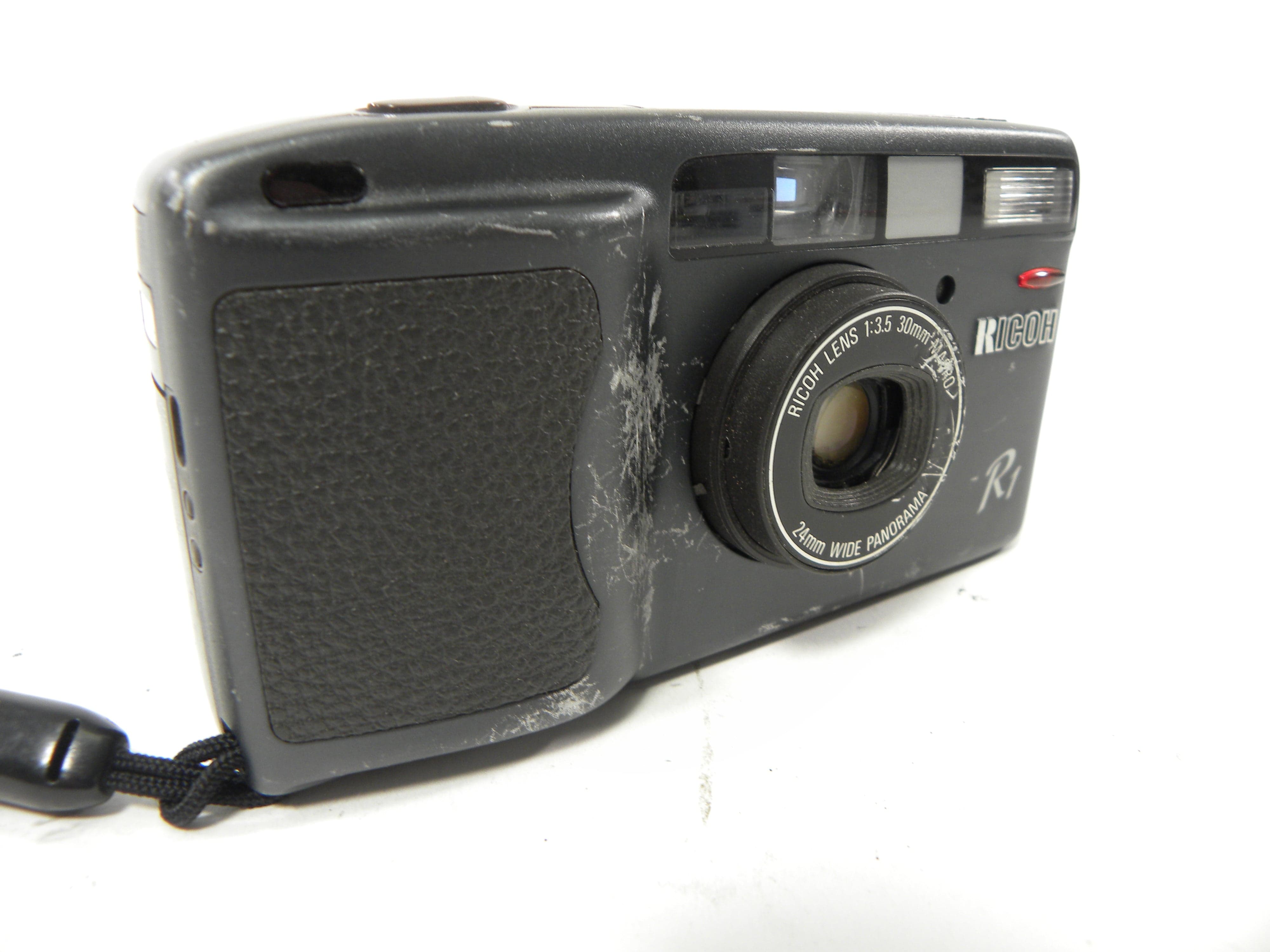 Ricoh R1 35mm Camera