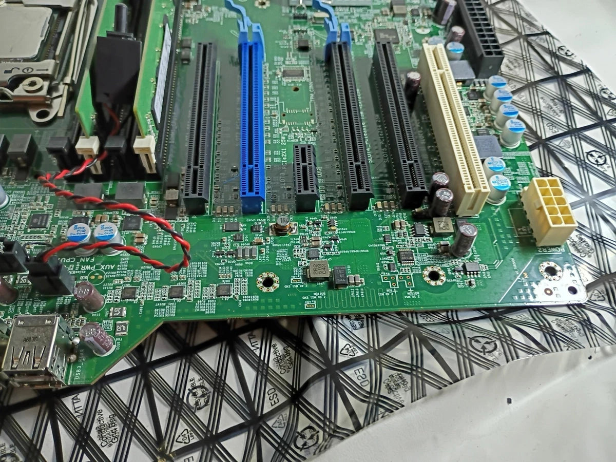 Dell Precision T5810 YRTRT 0HHV7N Motherboard Xeon E5-1650 v3 + 16GB DDR4 RAM