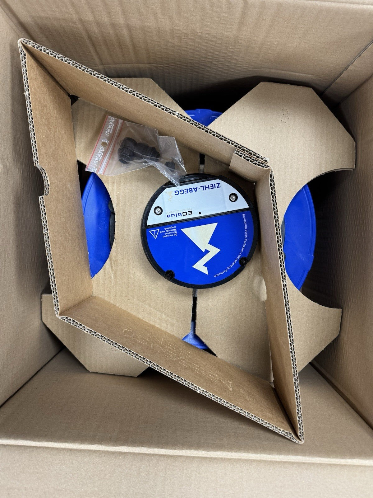 Ziehl-Abegg RH35V-6IK.BD.VR 200-277VAC 1680RPM Centrifugal Fan 2500 CFM|236076564960