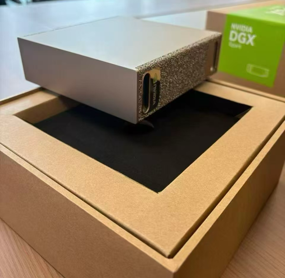 Nvidia DGX Spark AI Server Enterprise GPU Computing Platform 4TB NVMe DeepSeek