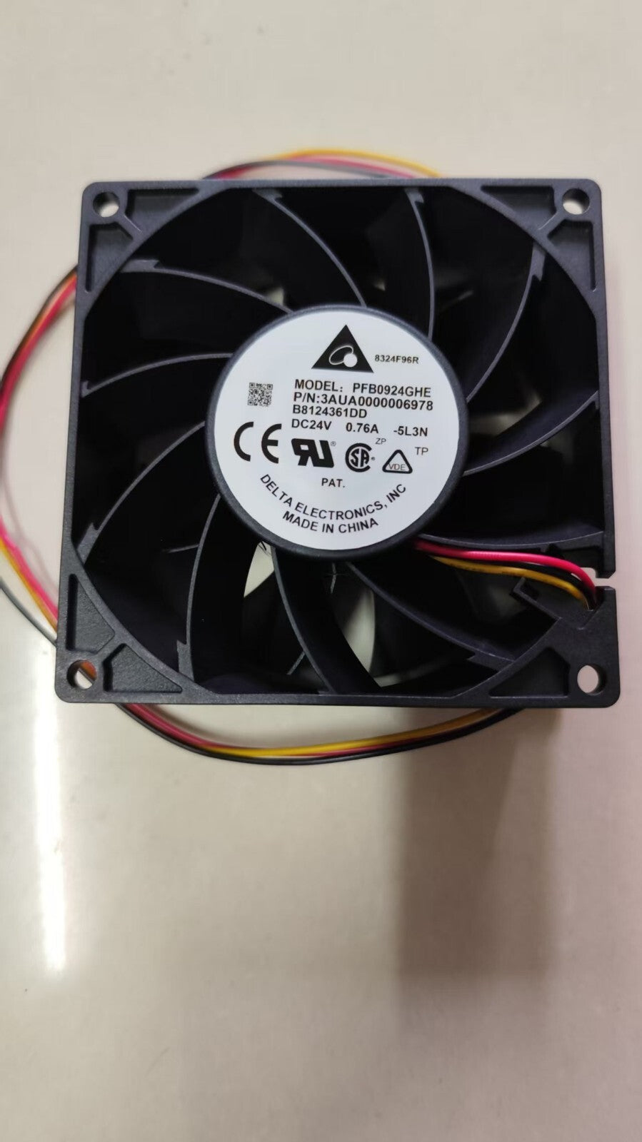 1 pcs DELTA Fan PFB0924GHE DC 24V 0.76A 92*92*38mm 3 pin inverter Cooling fan|255785406996