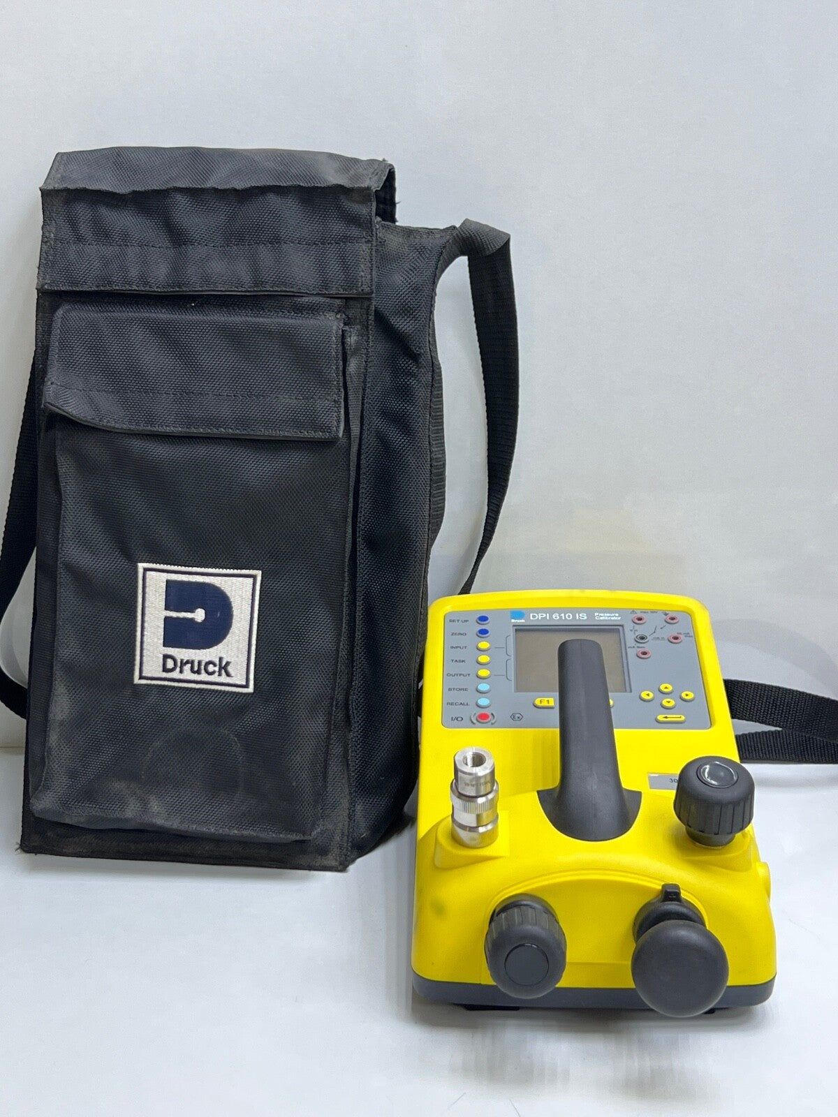 DRUCK DPI 610 IS PRESSURE CALIBRATOR 300 PSI G|286247466376
