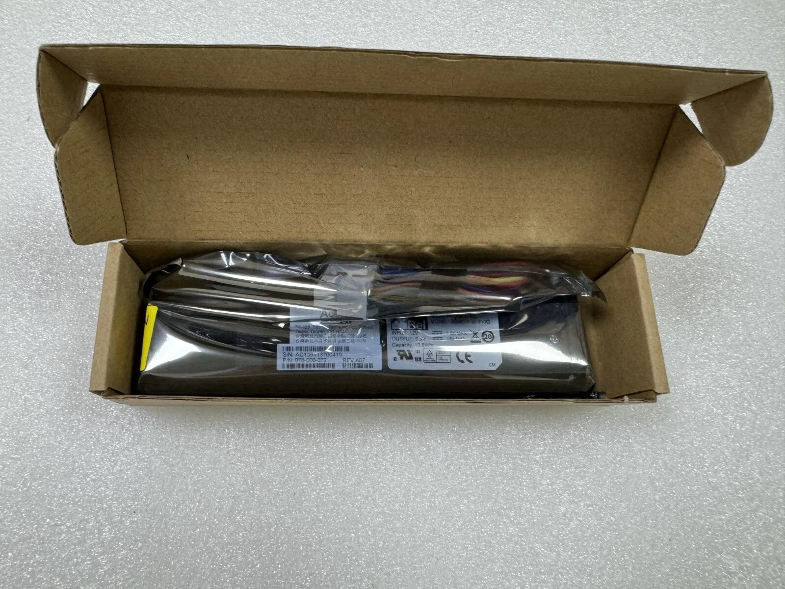 New 078-000-072 EMC VNX3100 VNXE3200 Controller Battery (wide connector