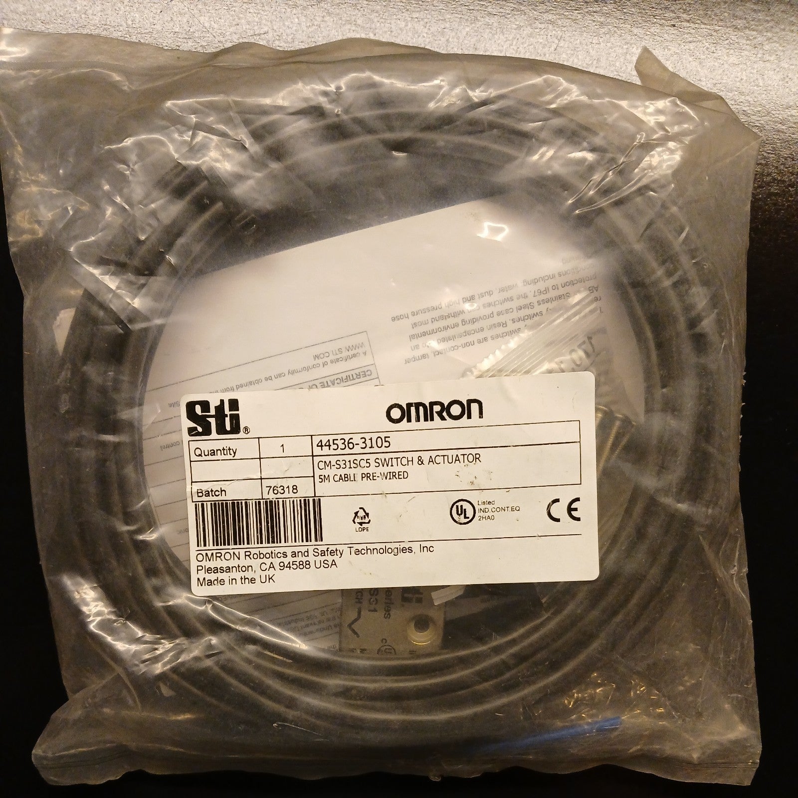 CM-S31SC5 INTERLOCK MAGNETIC Safety Switch Actuator Omron 44536-3105
