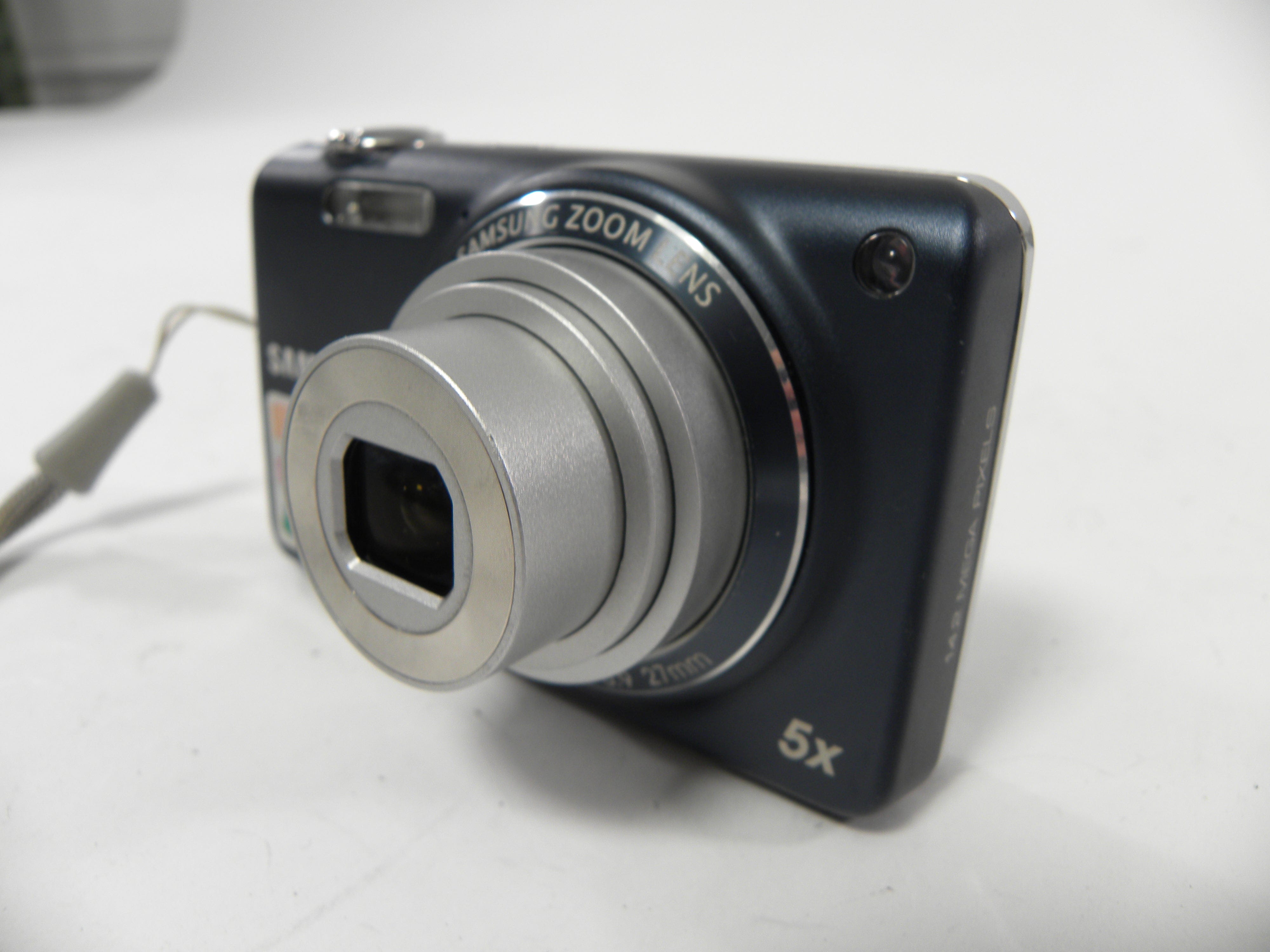 Samsung ST65 14.2mp Digital Camera (Blue)