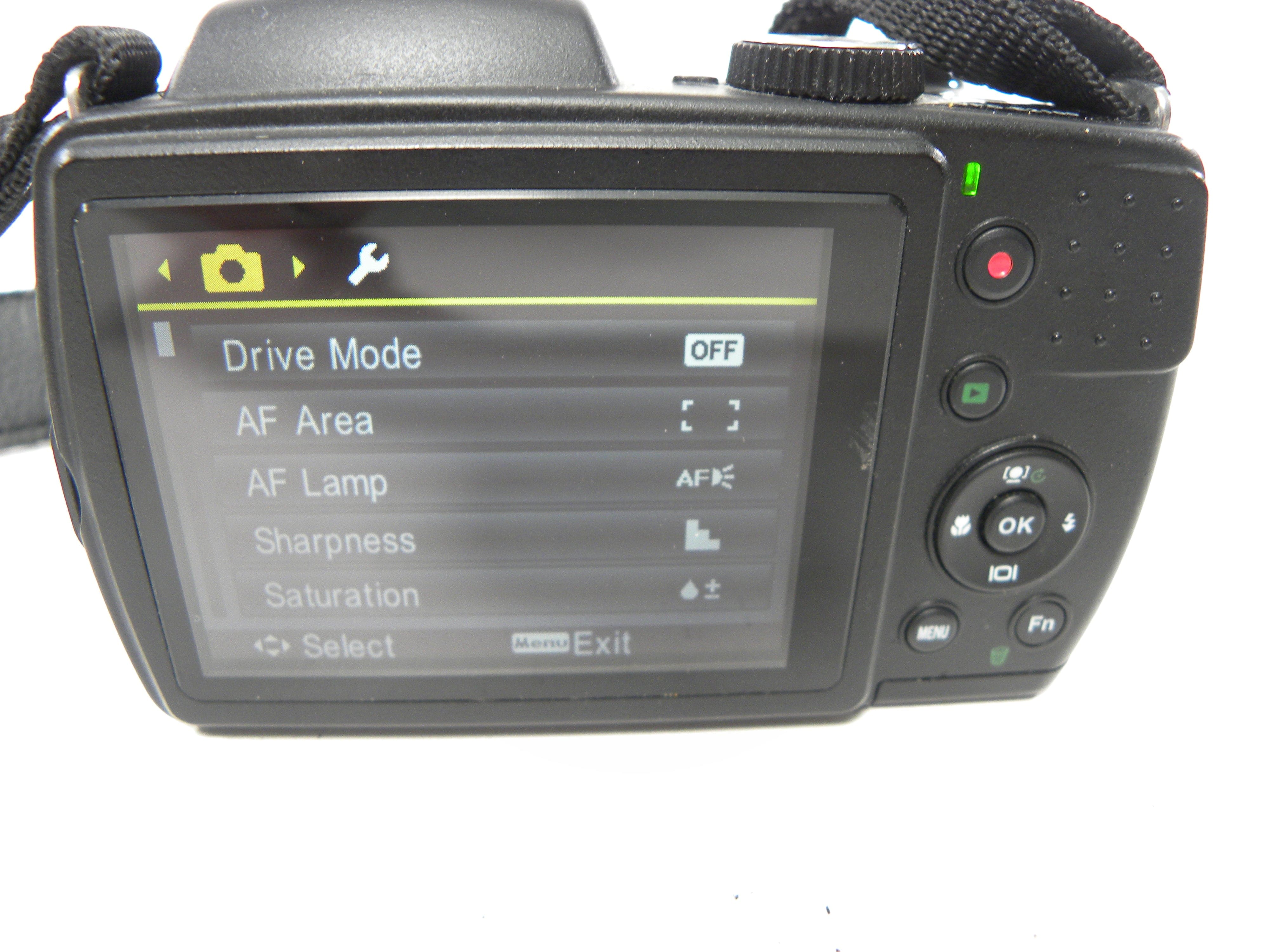 Sanyo VPC-E2100 Bridge 14.0mp Digital Camera