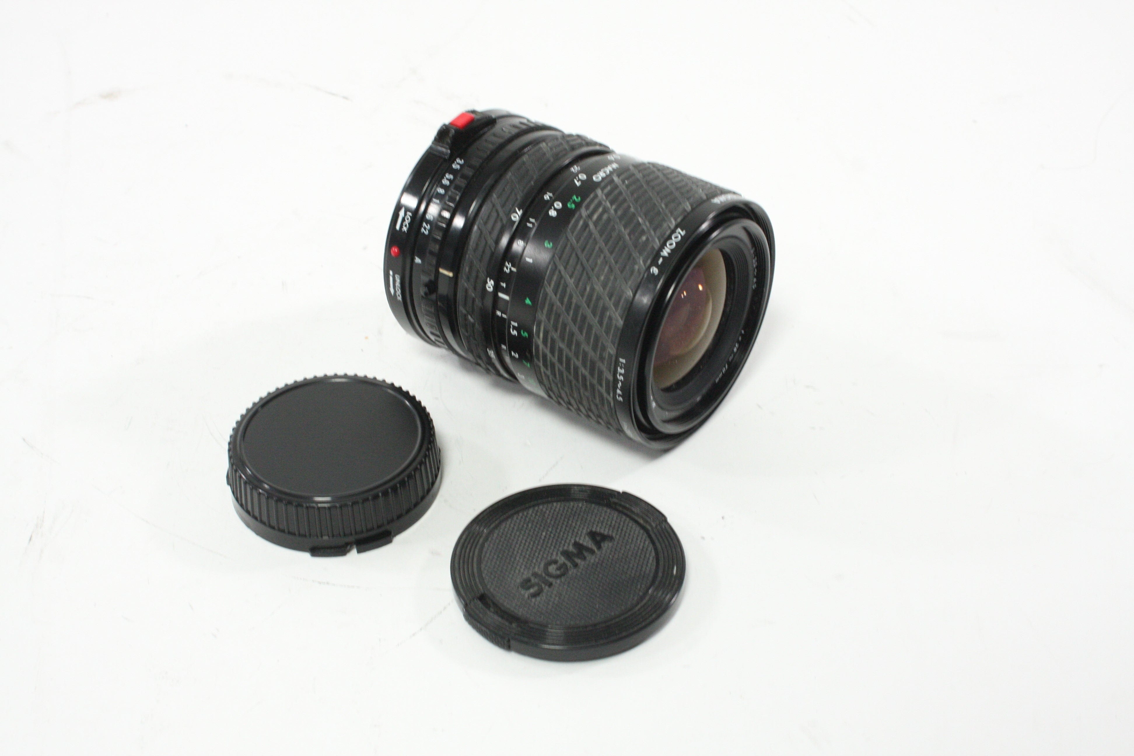 Sigma 28-70mm f/3.5-4.5 Lens for Canon FD Mount